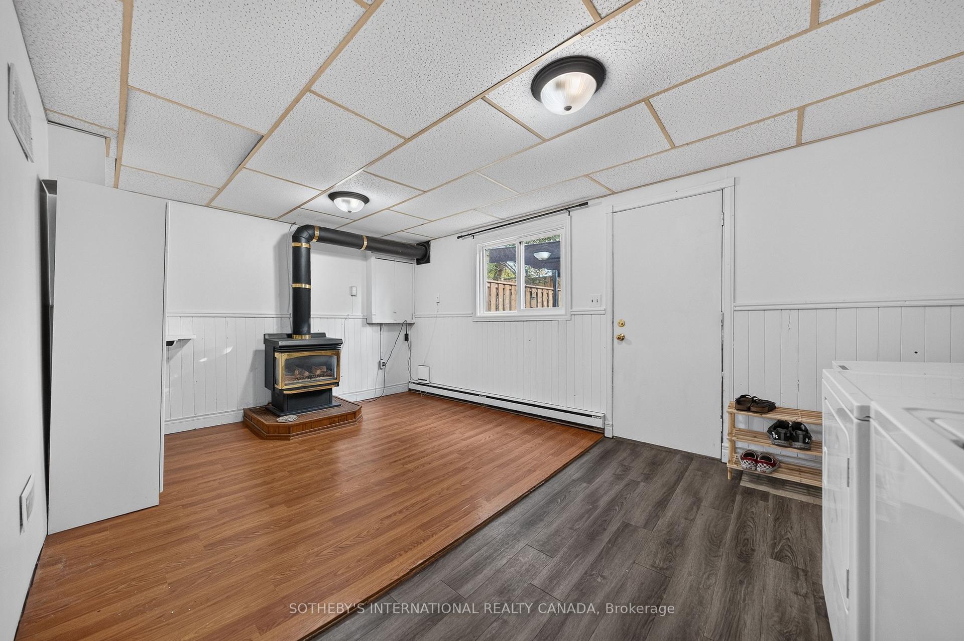 Photo 33 of Unit D, 164 Henry Street, Brantford, Braneida Industrial Park — HOMEH