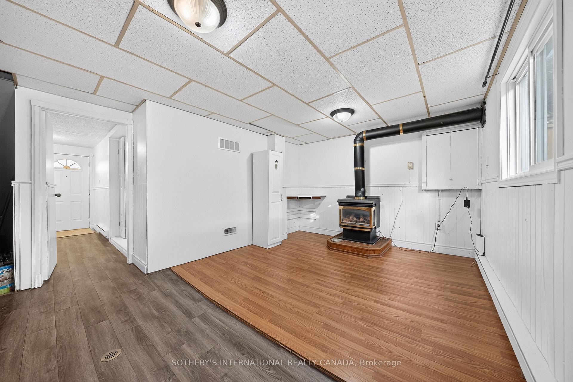 Photo 34 of Unit D, 164 Henry Street, Brantford, Braneida Industrial Park — HOMEH