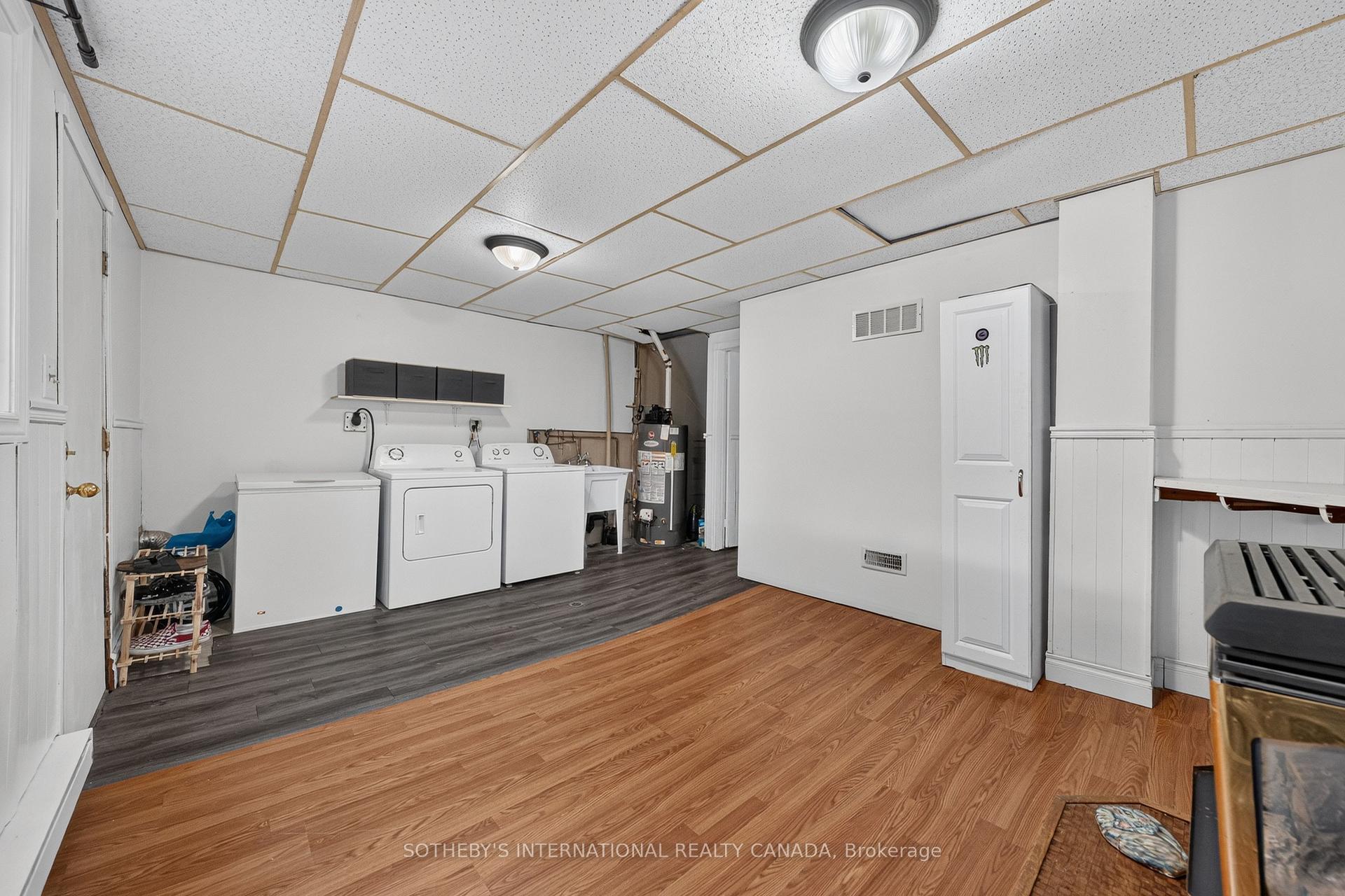 Photo 35 of Unit D, 164 Henry Street, Brantford, Braneida Industrial Park — HOMEH