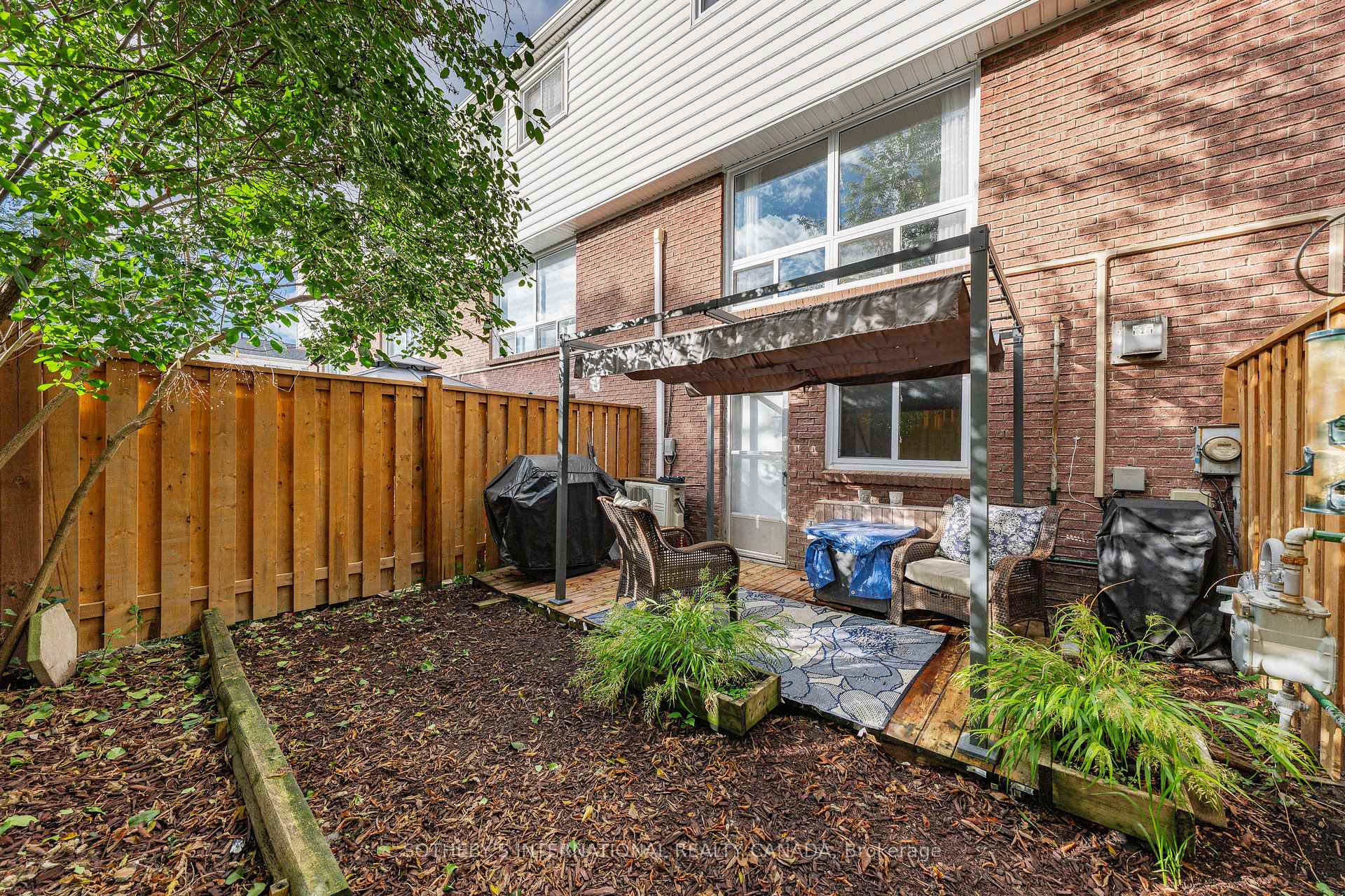 Photo 42 of Unit D, 164 Henry Street, Brantford, Braneida Industrial Park — HOMEH