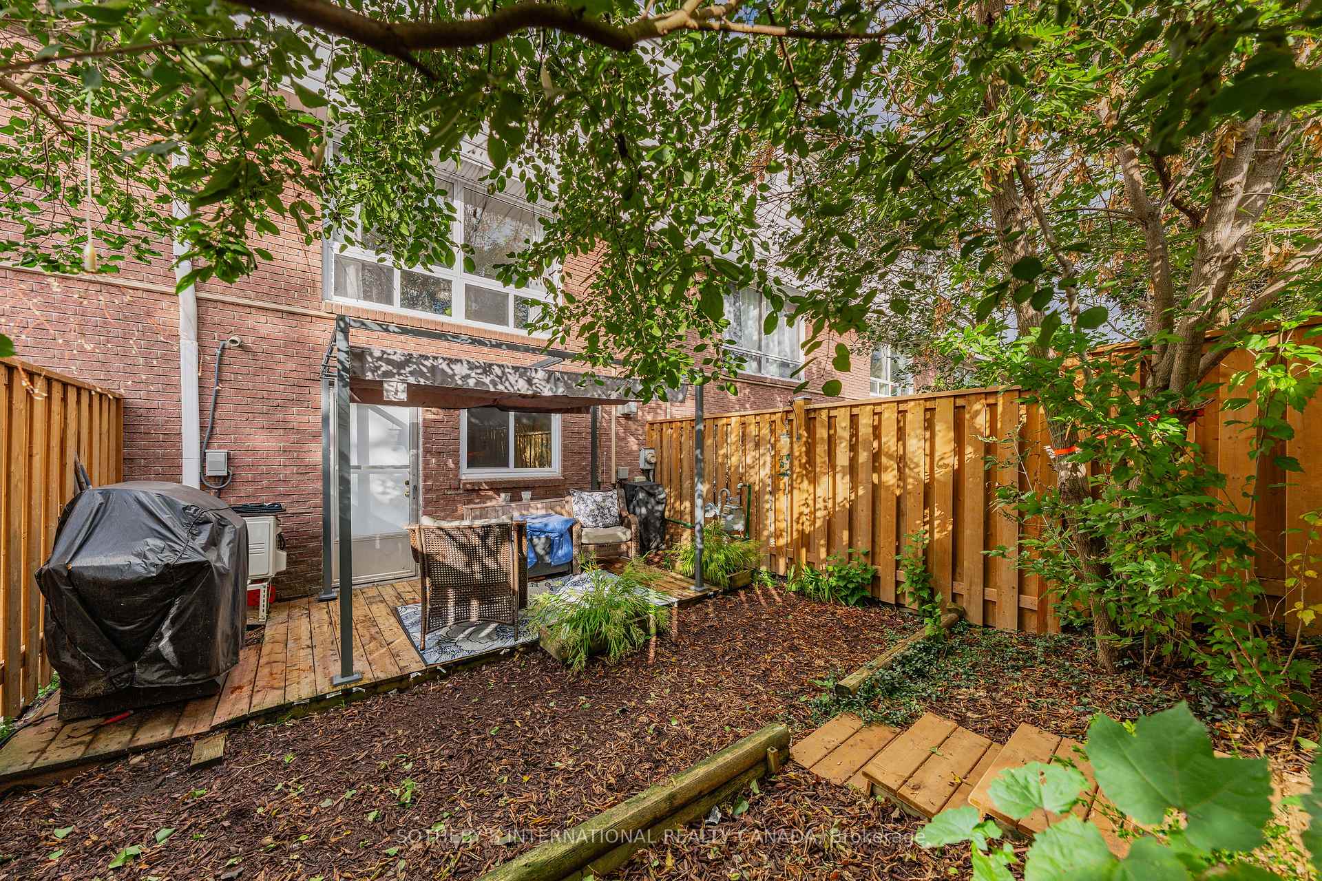Photo 44 of Unit D, 164 Henry Street, Brantford, Braneida Industrial Park — HOMEH