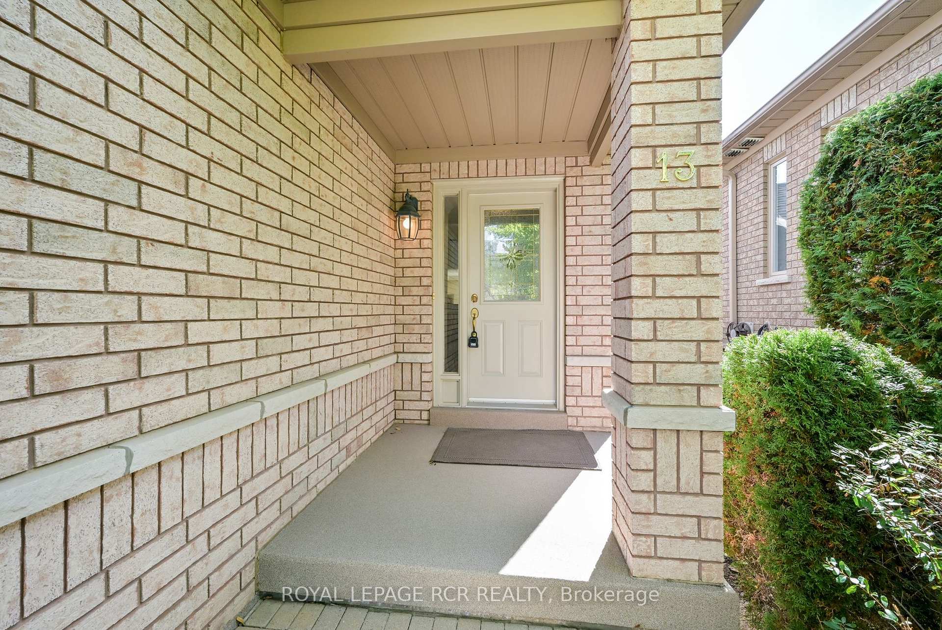 Photo 3 of 13 Montebello Terrace, New Tecumseth, Alliston — HOMEH