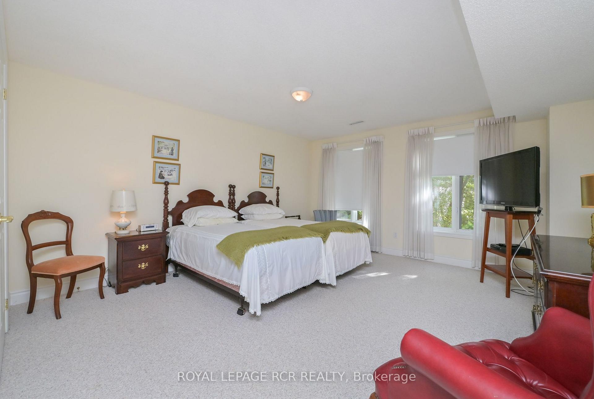Photo 22 of 13 Montebello Terrace, New Tecumseth, Alliston — HOMEH