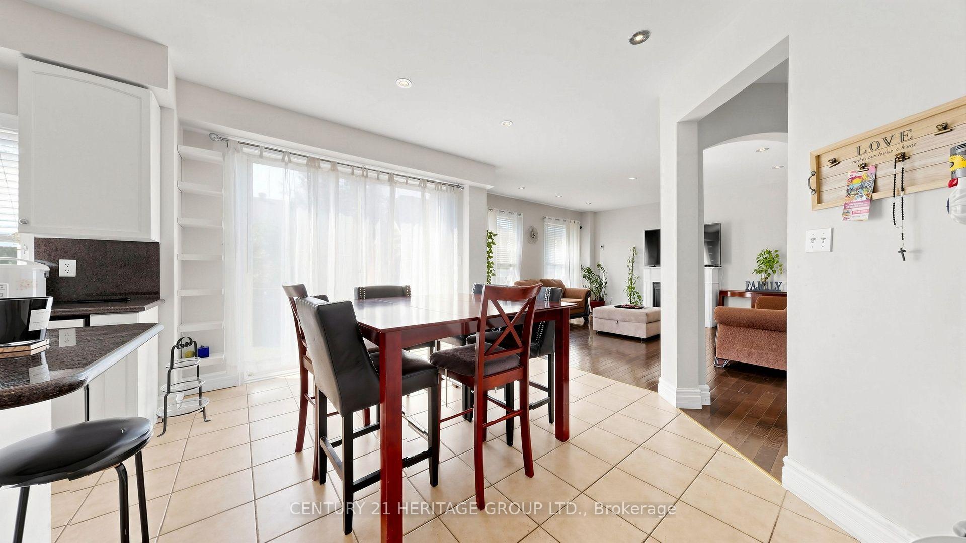 Photo 11 of 27 Byram Downs Street, Ajax, Central East — HOMEH