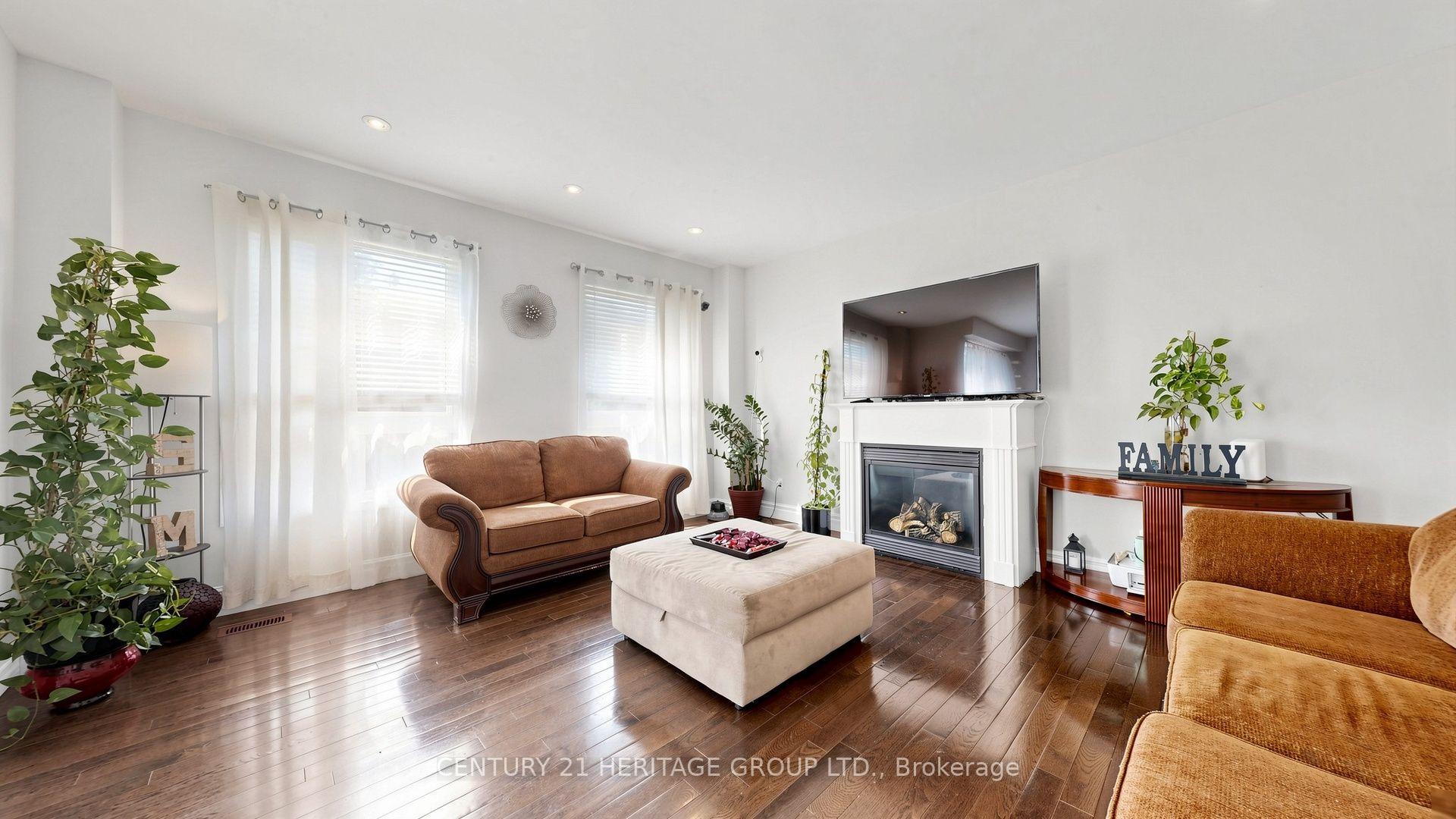 Photo 15 of 27 Byram Downs Street, Ajax, Central East — HOMEH
