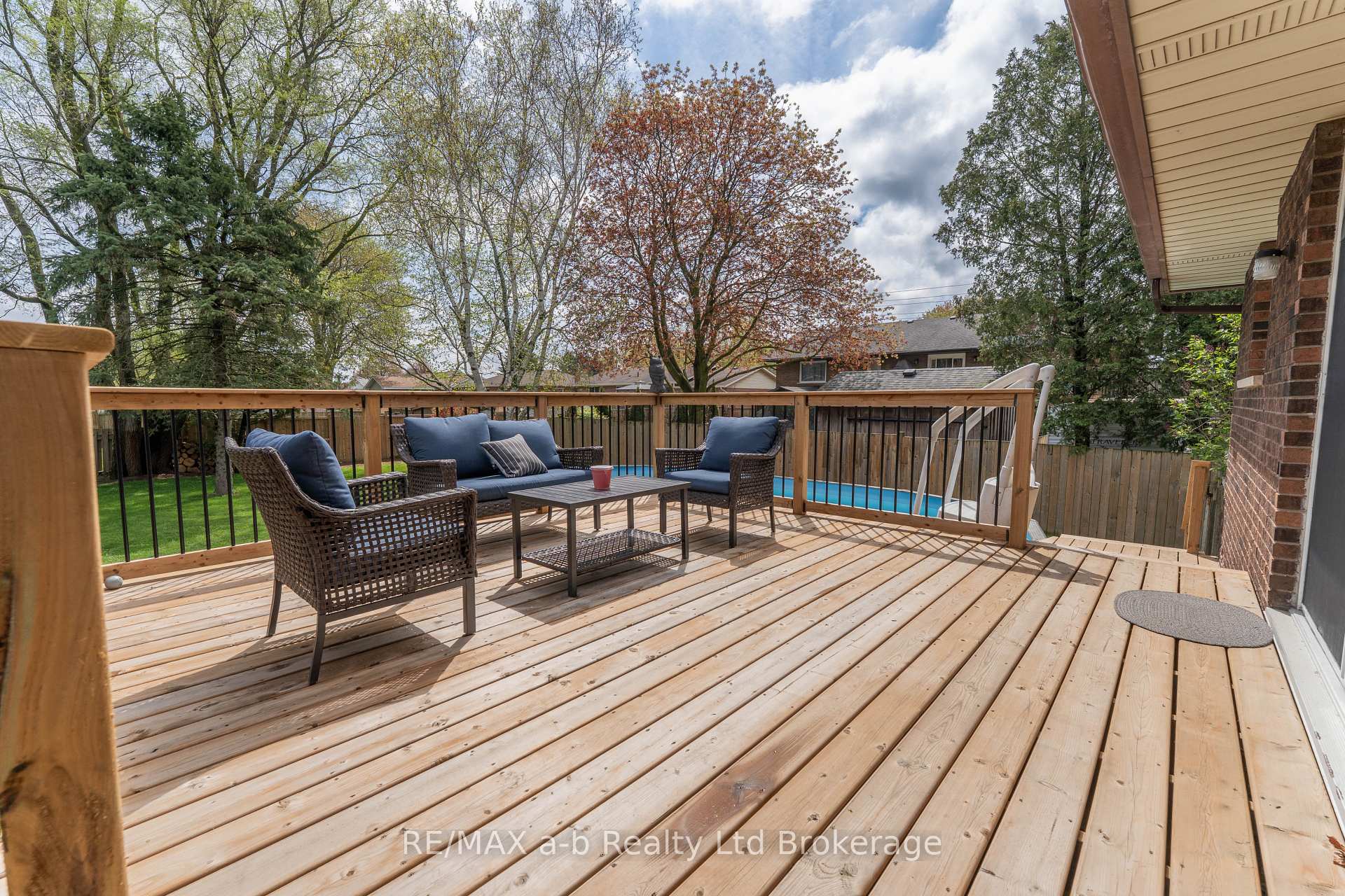 Photo 28 of 2 Cranberry Road, Tillsonburg — HOMEH