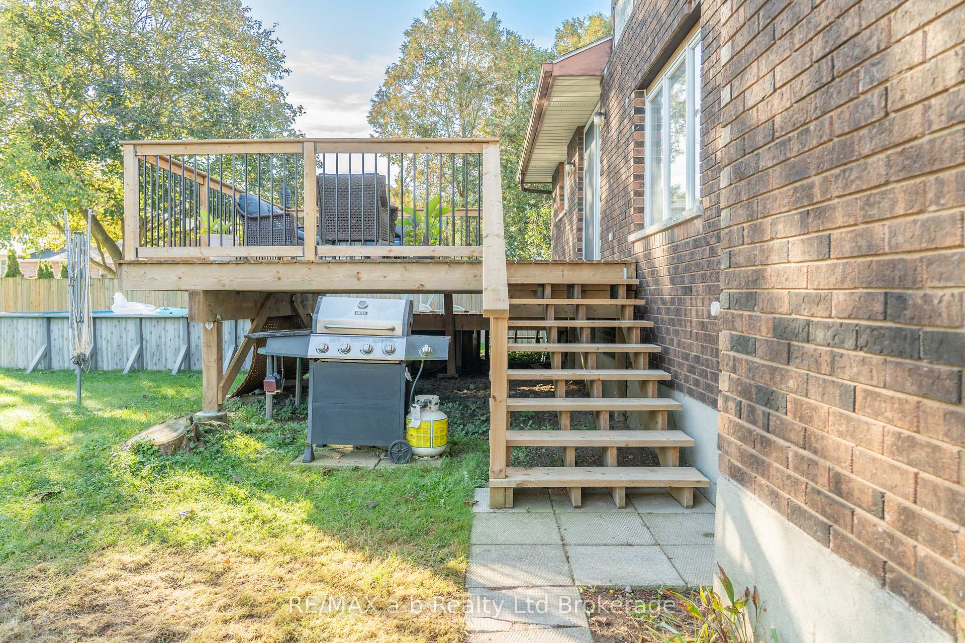 Photo 30 of 2 Cranberry Road, Tillsonburg — HOMEH