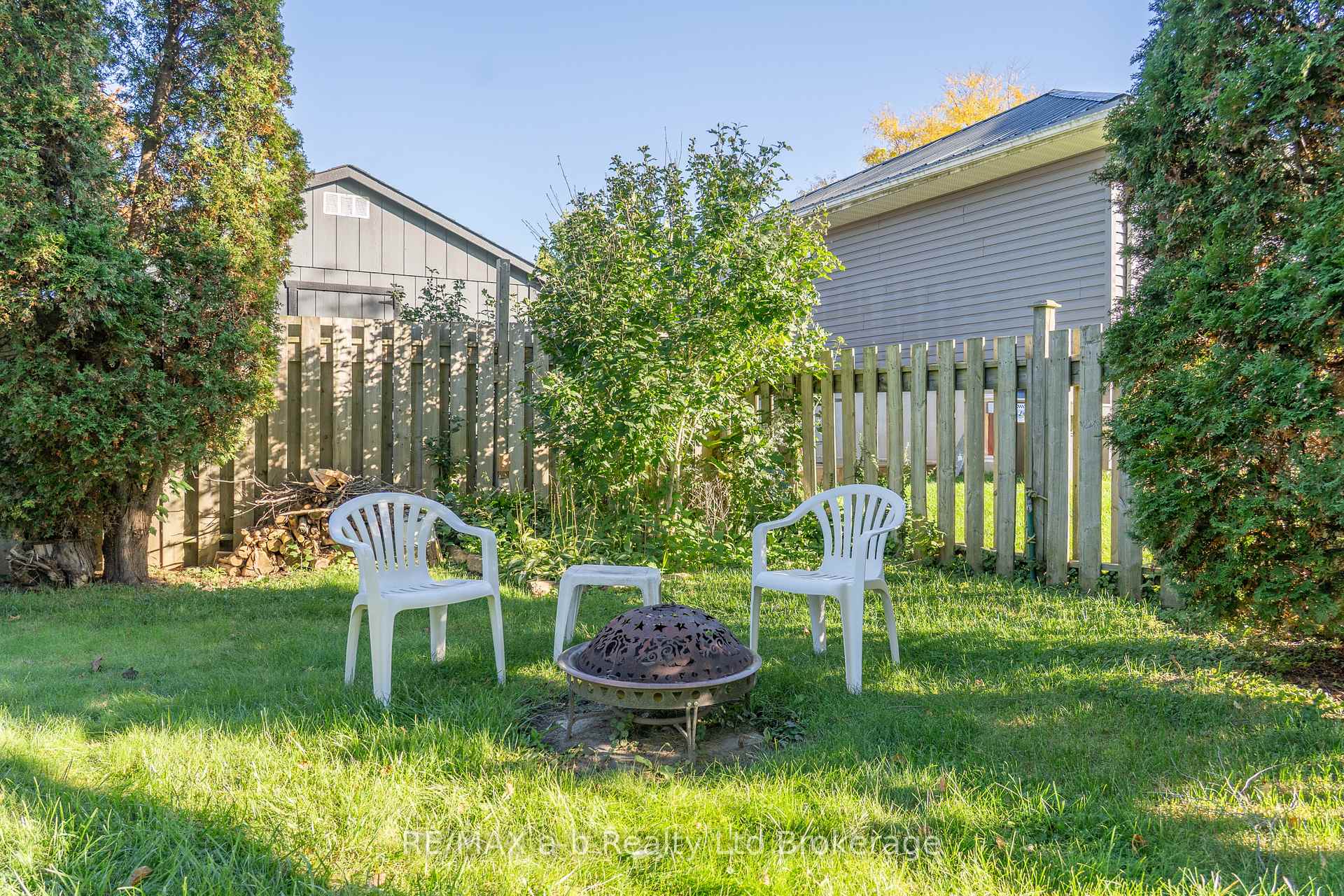 Photo 31 of 2 Cranberry Road, Tillsonburg — HOMEH