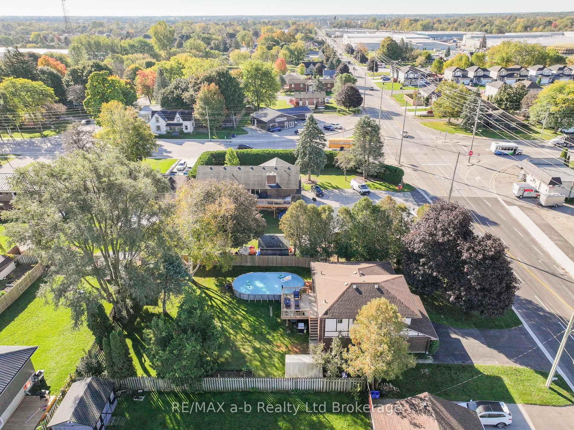 Photo 40 of 2 Cranberry Road, Tillsonburg — HOMEH