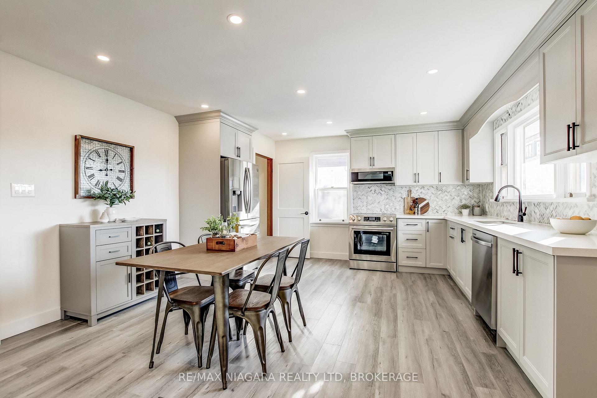 Photo 2 of Unit Main Level, 6801 Dunn Street, Niagara Falls, Dorchester — HOMEH