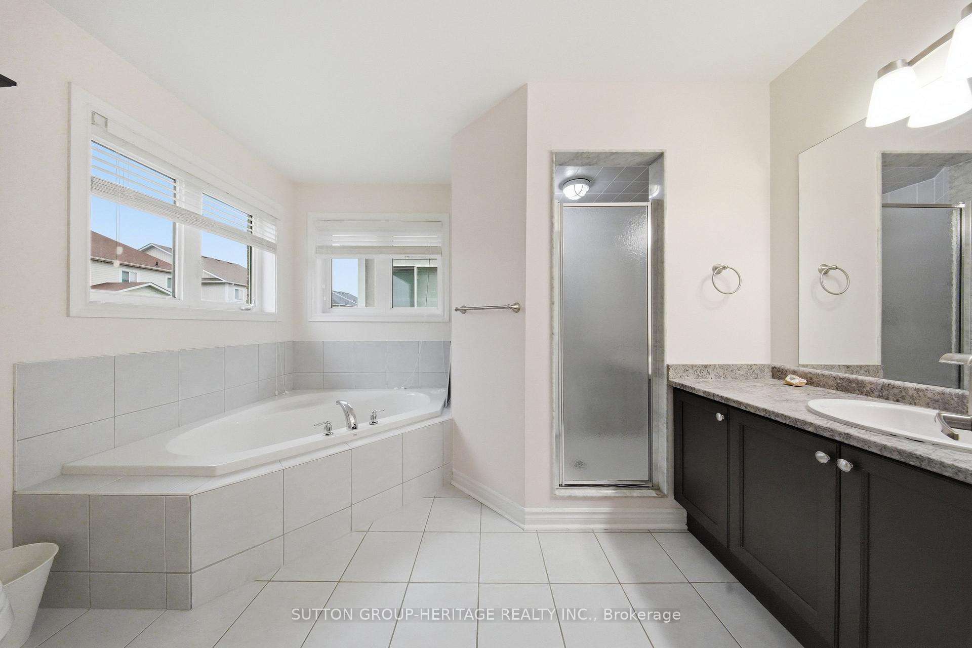 Photo 25 of 16 Shrewsbury Drive, Whitby, Brooklin — HOMEH