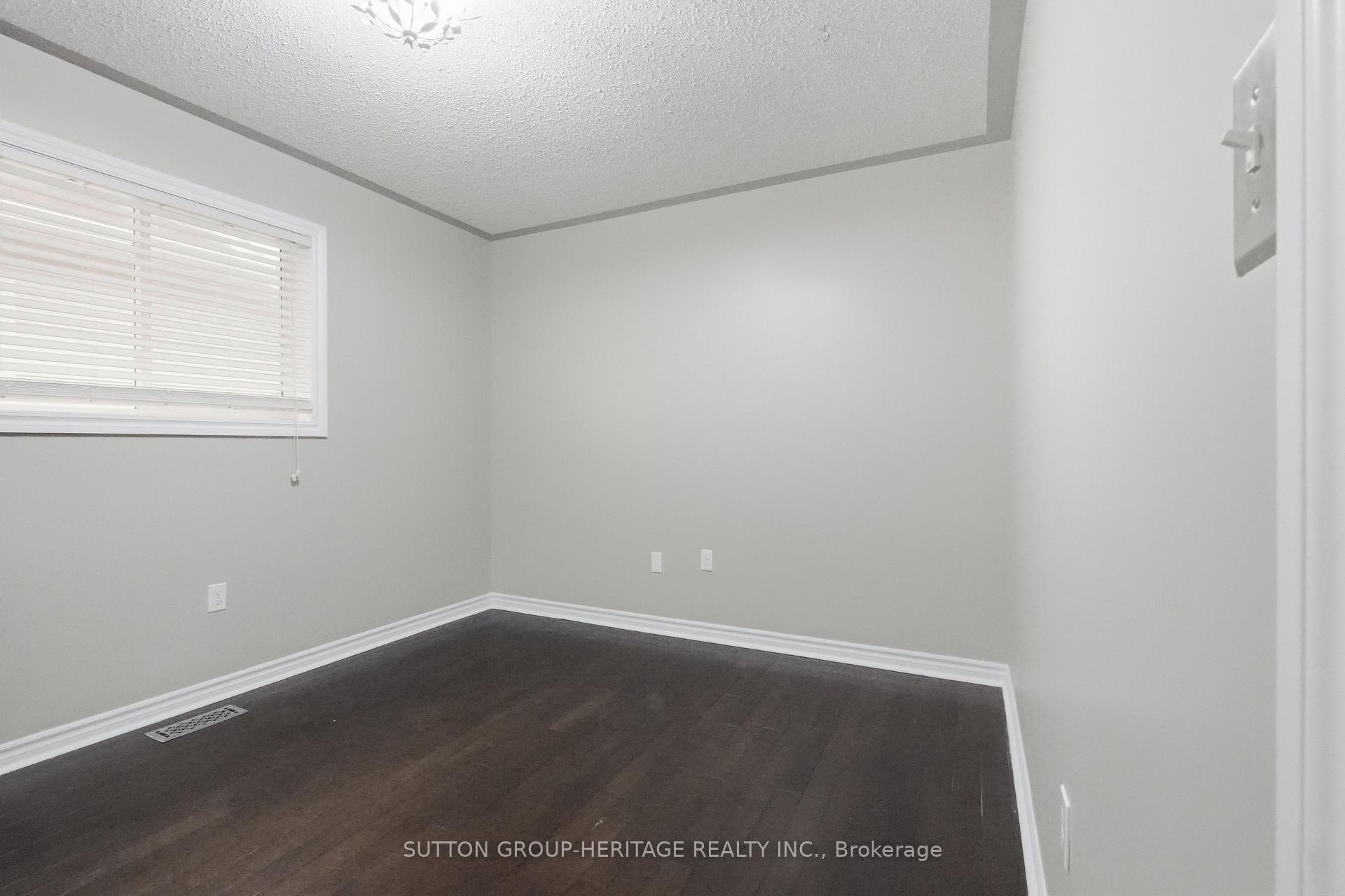 Photo 30 of 16 Shrewsbury Drive, Whitby, Brooklin — HOMEH