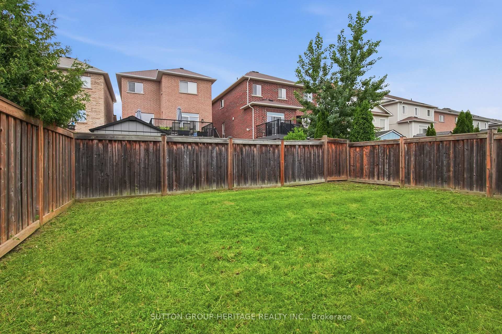 Photo 37 of 16 Shrewsbury Drive, Whitby, Brooklin — HOMEH