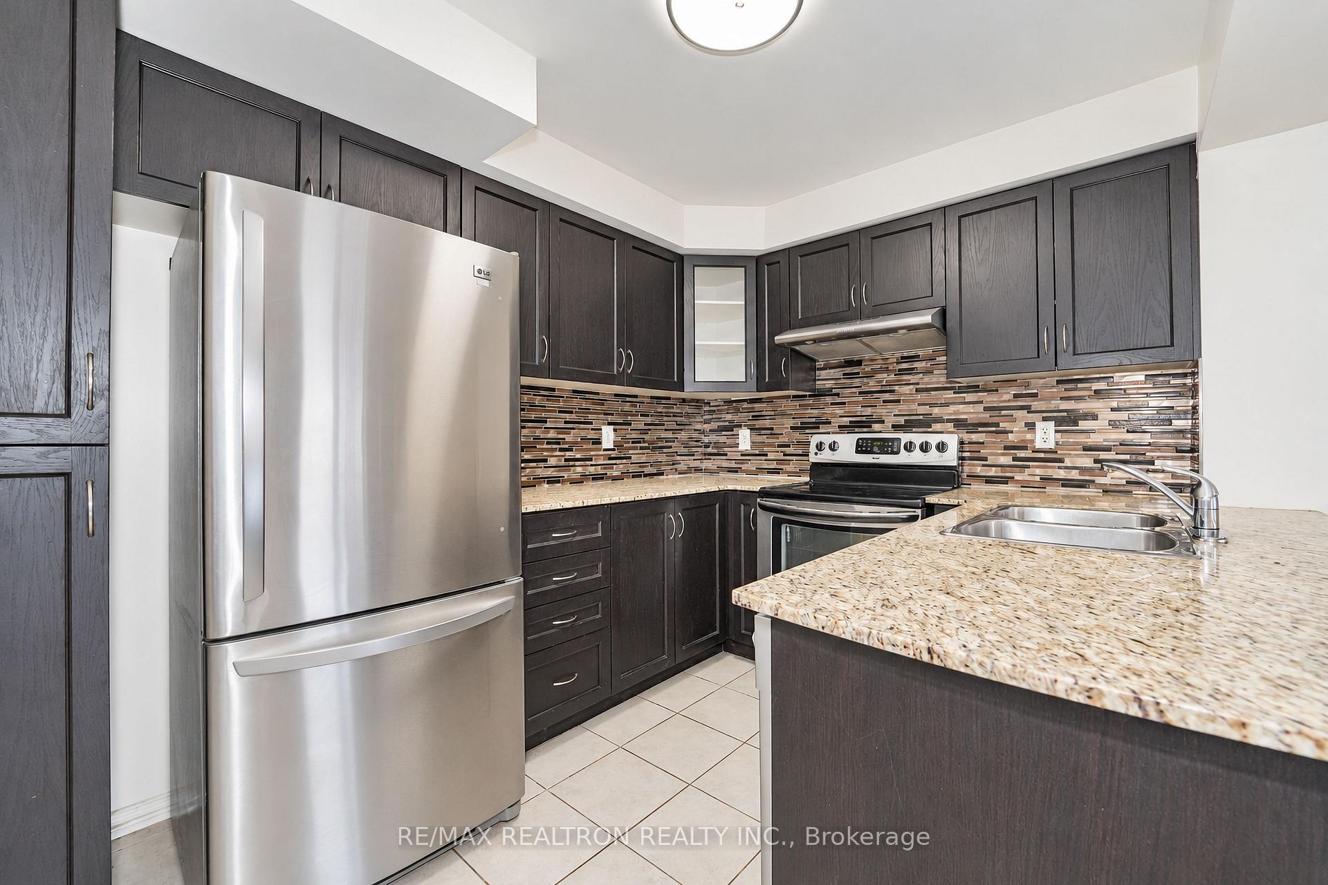 Photo 12 of 15 Blunden Road, Ajax, Central East — HOMEH