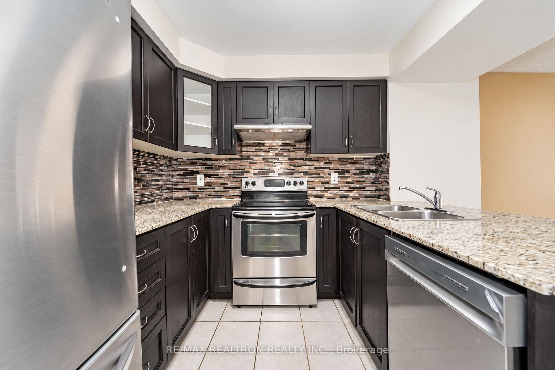 Photo 13 of 15 Blunden Road, Ajax, Central East — HOMEH