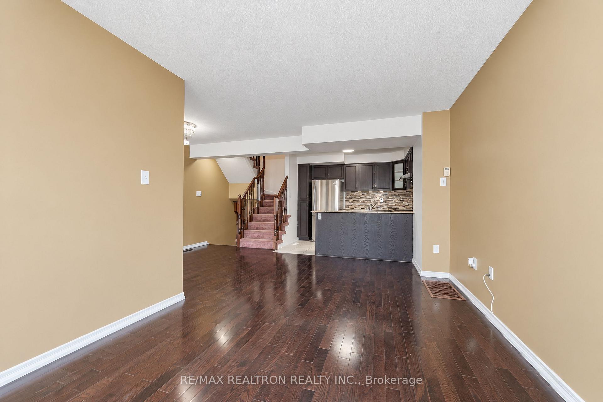 Photo 14 of 15 Blunden Road, Ajax, Central East — HOMEH