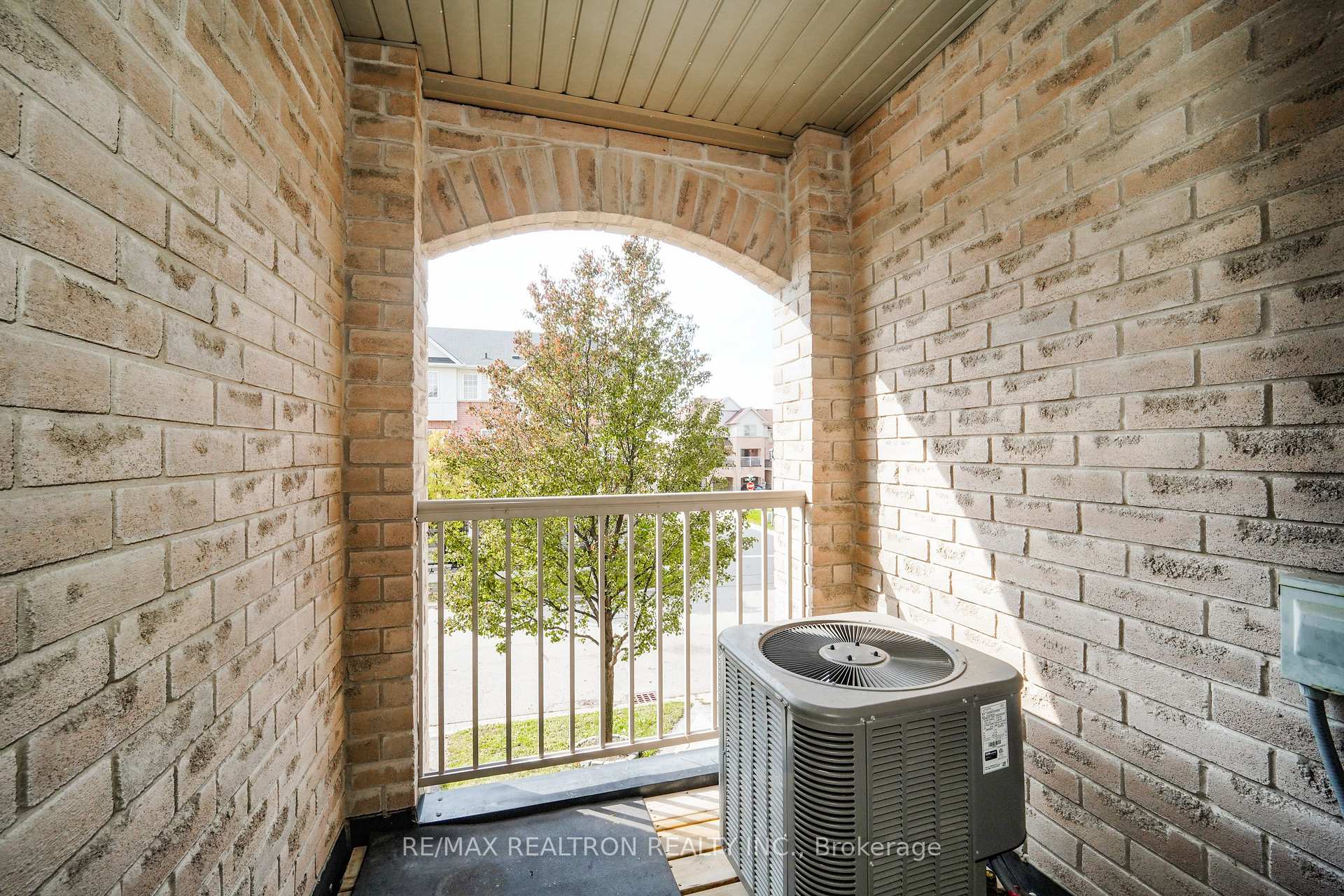 Photo 25 of 15 Blunden Road, Ajax, Central East — HOMEH