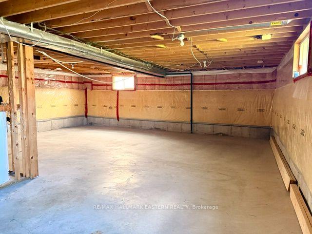 Photo 23 of 528 Clancy Crescent, Peterborough, Otonabee Ward 1 — HOMEH