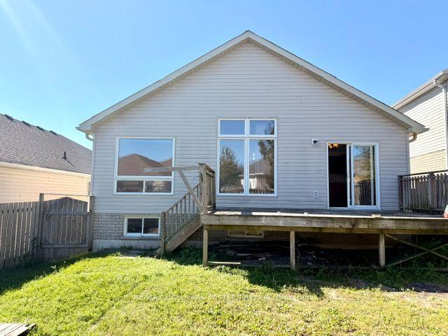 Photo 25 of 528 Clancy Crescent, Peterborough, Otonabee Ward 1 — HOMEH