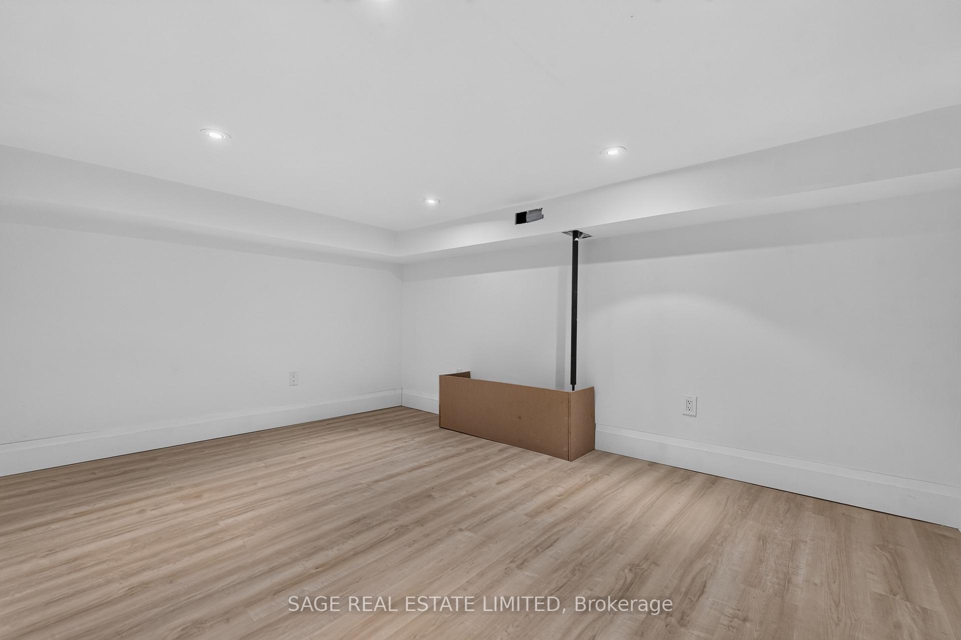 Photo 29 of 12 Branstone Road, Toronto, Caledonia-Fairbank — HOMEH