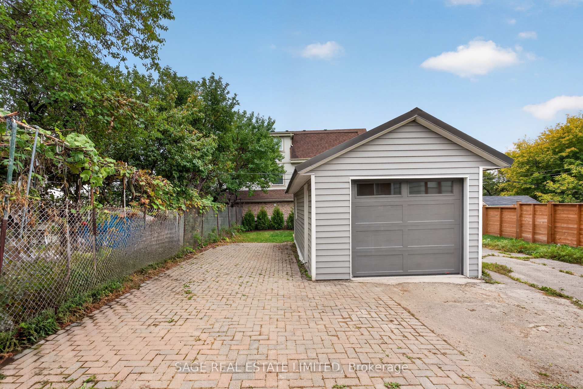 Photo 36 of 12 Branstone Road, Toronto, Caledonia-Fairbank — HOMEH