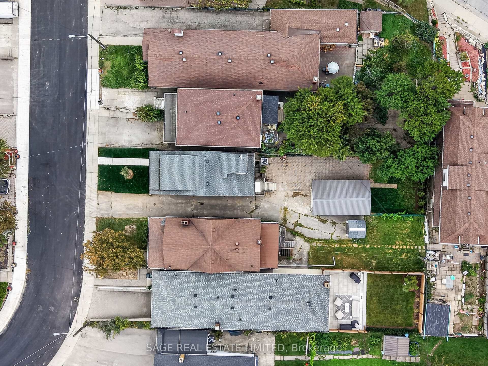 Photo 39 of 12 Branstone Road, Toronto, Caledonia-Fairbank — HOMEH
