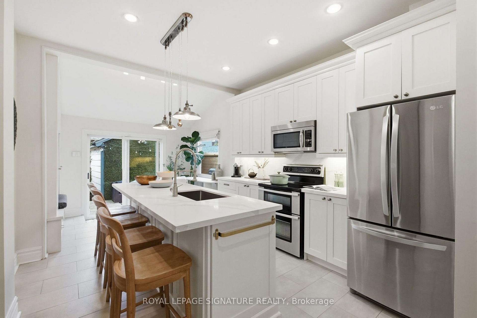 Photo 12 of 170 Broadview Avenue, Toronto, South Riverdale — HOMEH