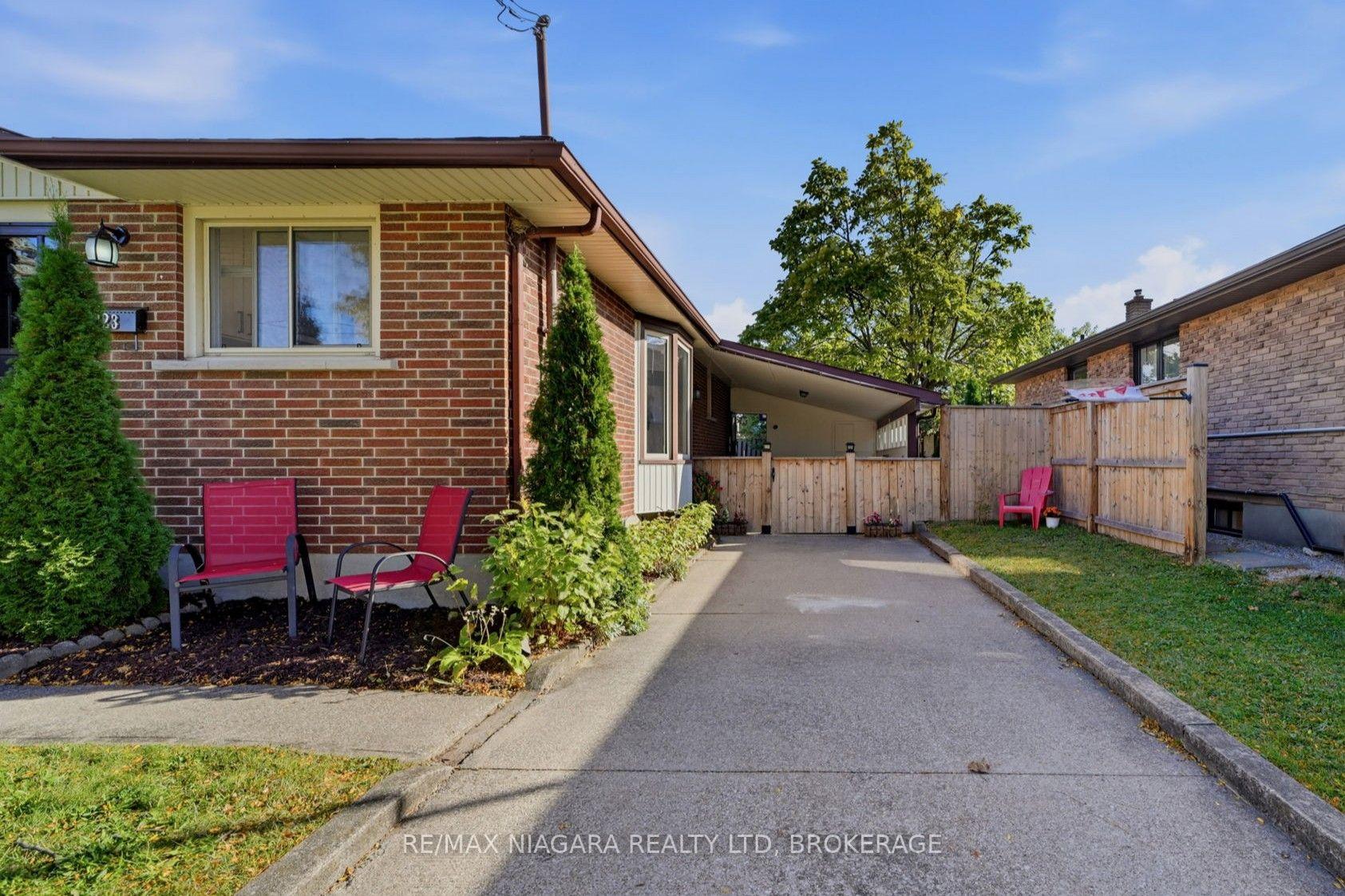 Photo 4 of 123 Meredith Drive, St. Catharines, Carlton/Bunting — HOMEH