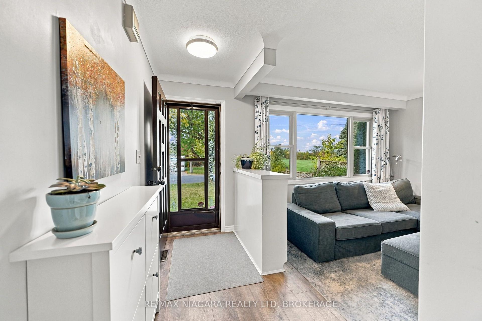 Photo 9 of 123 Meredith Drive, St. Catharines, Carlton/Bunting — HOMEH