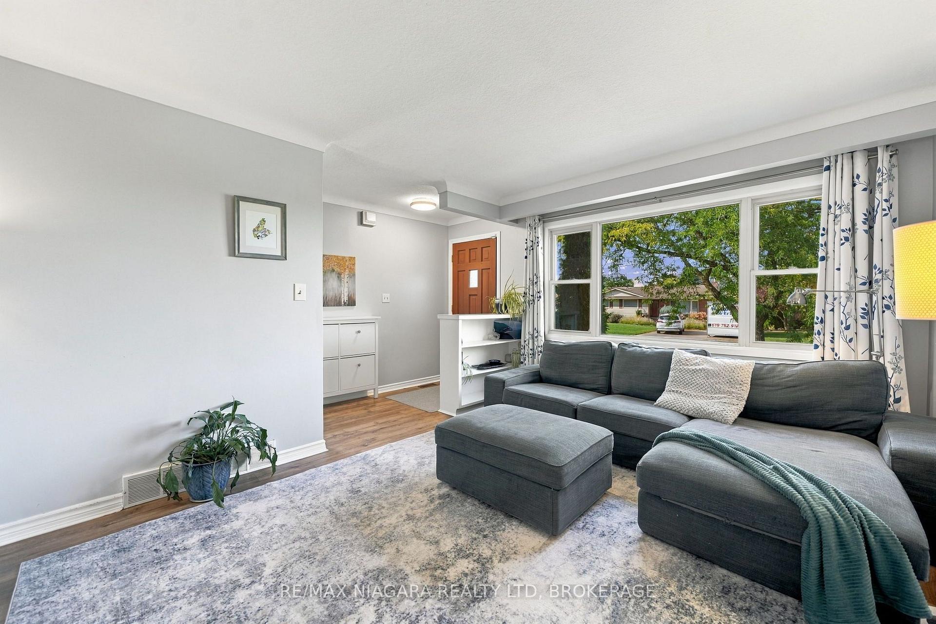 Photo 10 of 123 Meredith Drive, St. Catharines, Carlton/Bunting — HOMEH