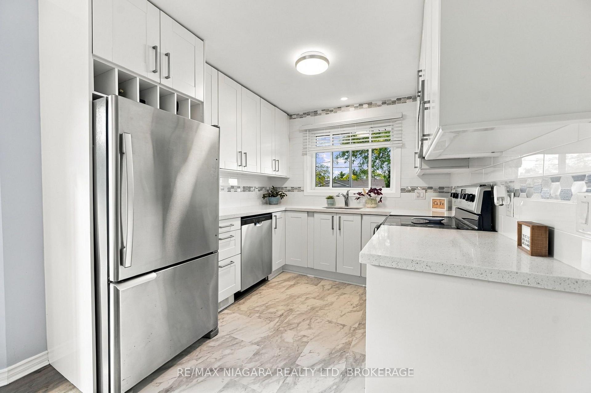 Photo 12 of 123 Meredith Drive, St. Catharines, Carlton/Bunting — HOMEH