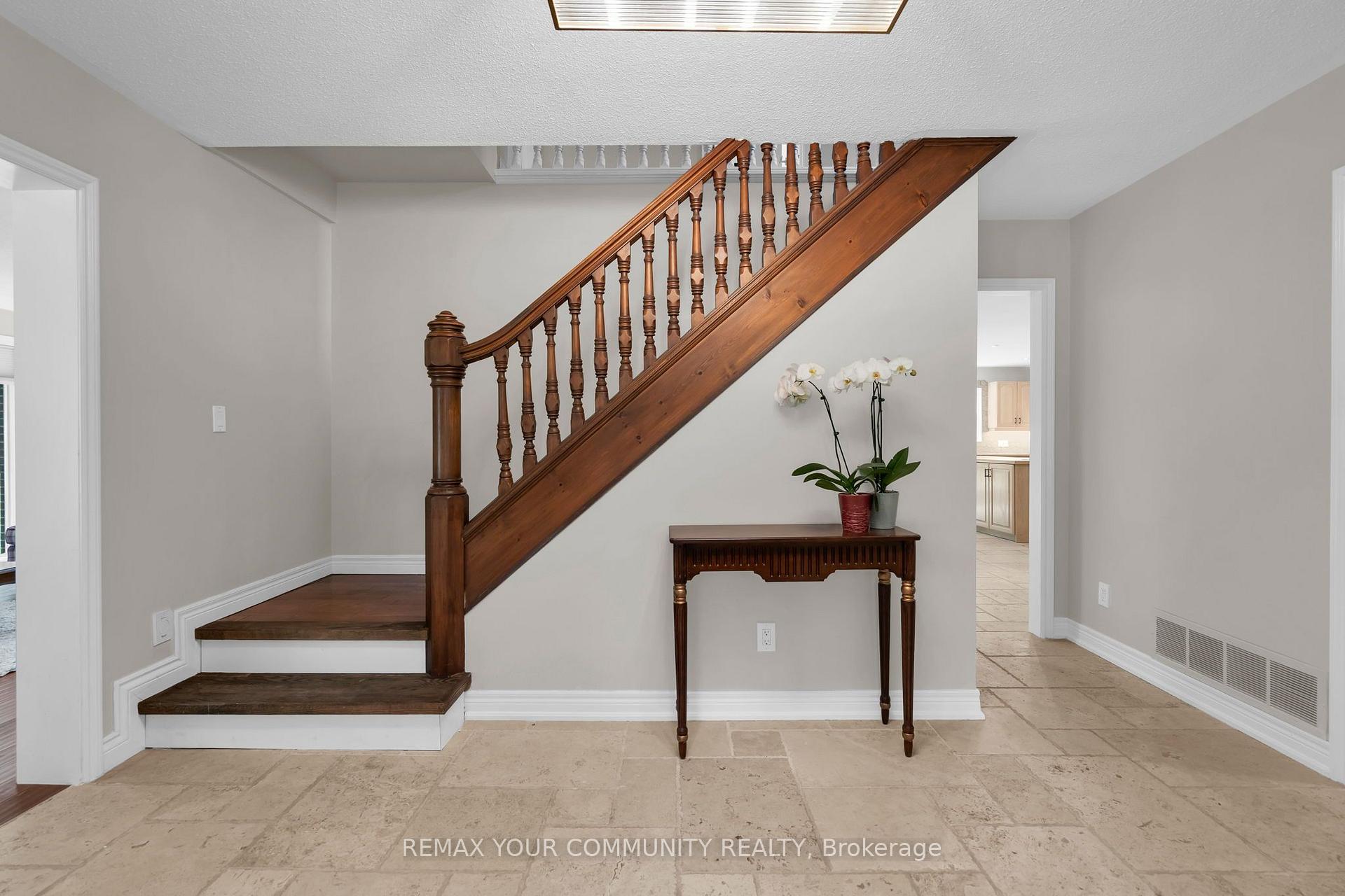 Photo 7 of 273 Wees Road, Uxbridge, Rural Uxbridge — HOMEH