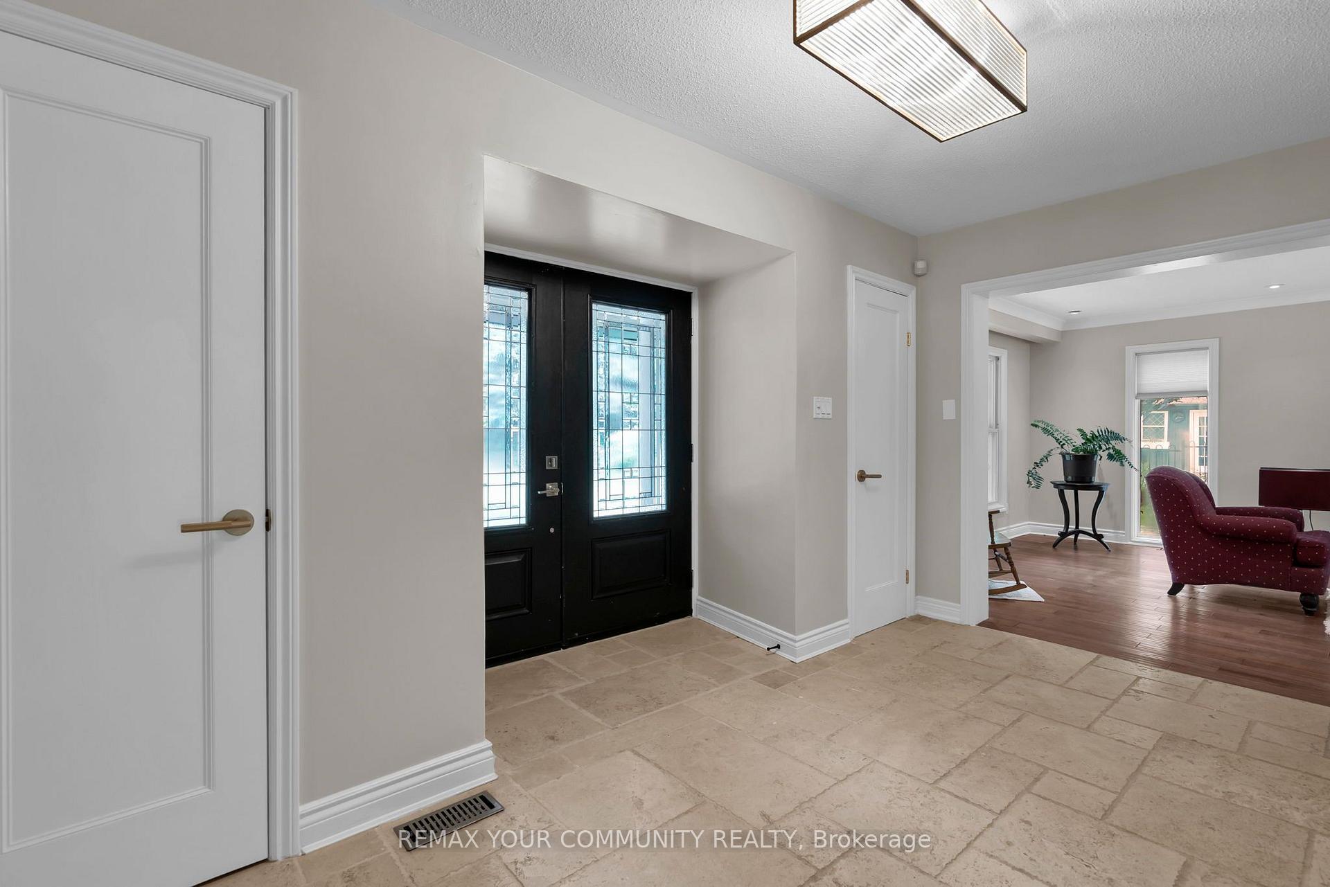 Photo 8 of 273 Wees Road, Uxbridge, Rural Uxbridge — HOMEH