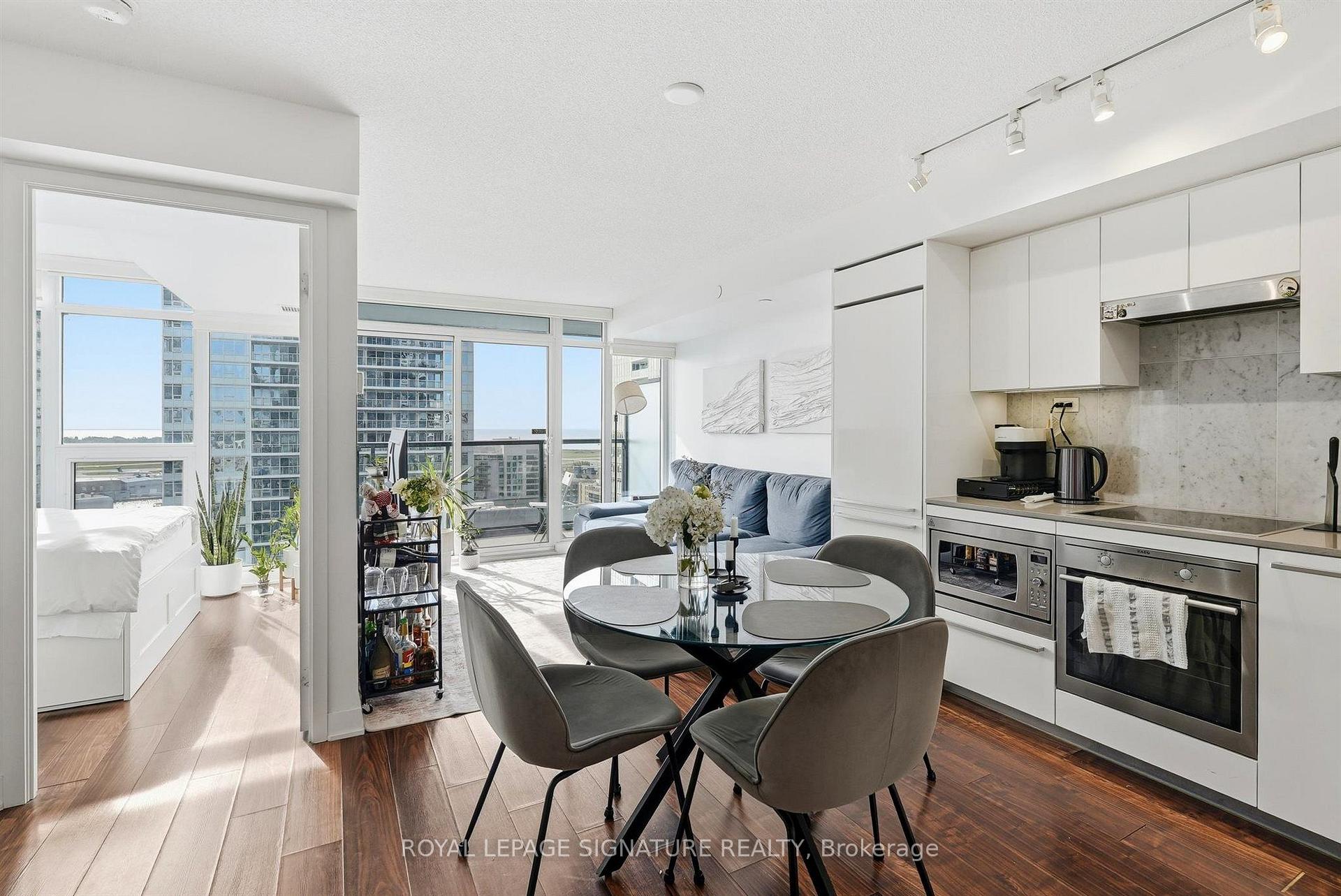 Photo 1 of Unit 2115, 70 Queens Wharf Road, Toronto, Waterfront Communities — HOMEH