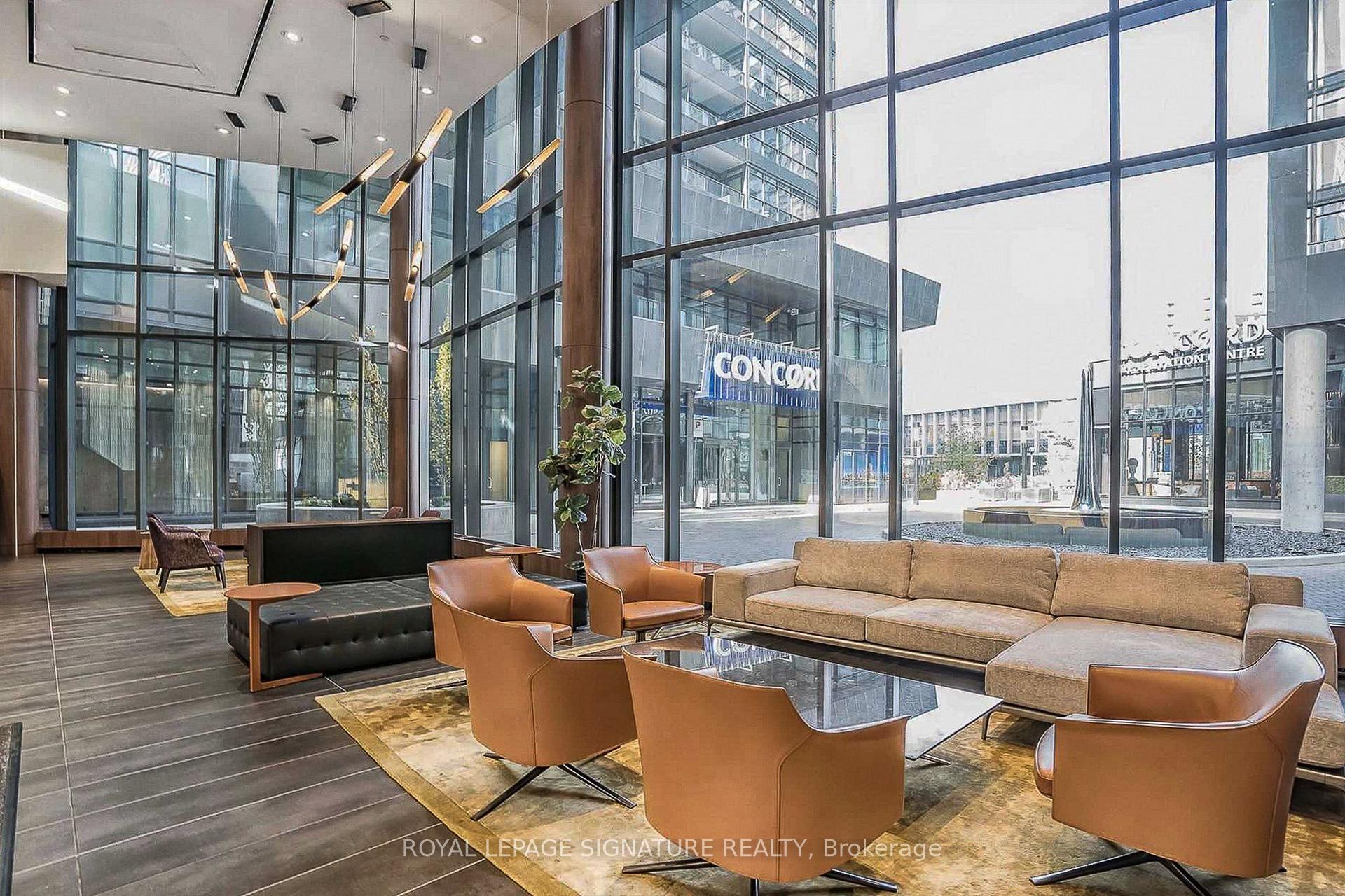 Photo 3 of Unit 2115, 70 Queens Wharf Road, Toronto, Waterfront Communities — HOMEH