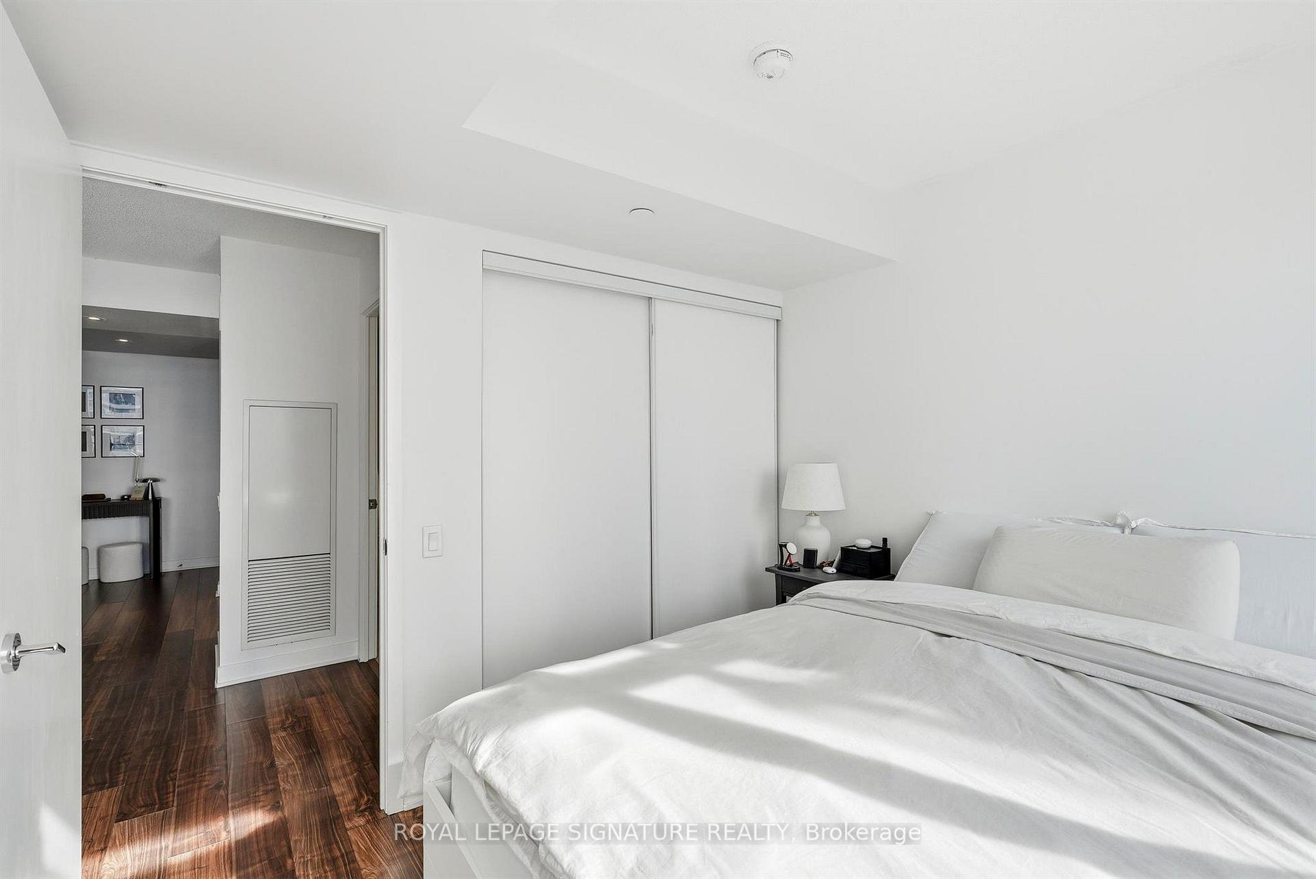 Photo 14 of Unit 2115, 70 Queens Wharf Road, Toronto, Waterfront Communities — HOMEH