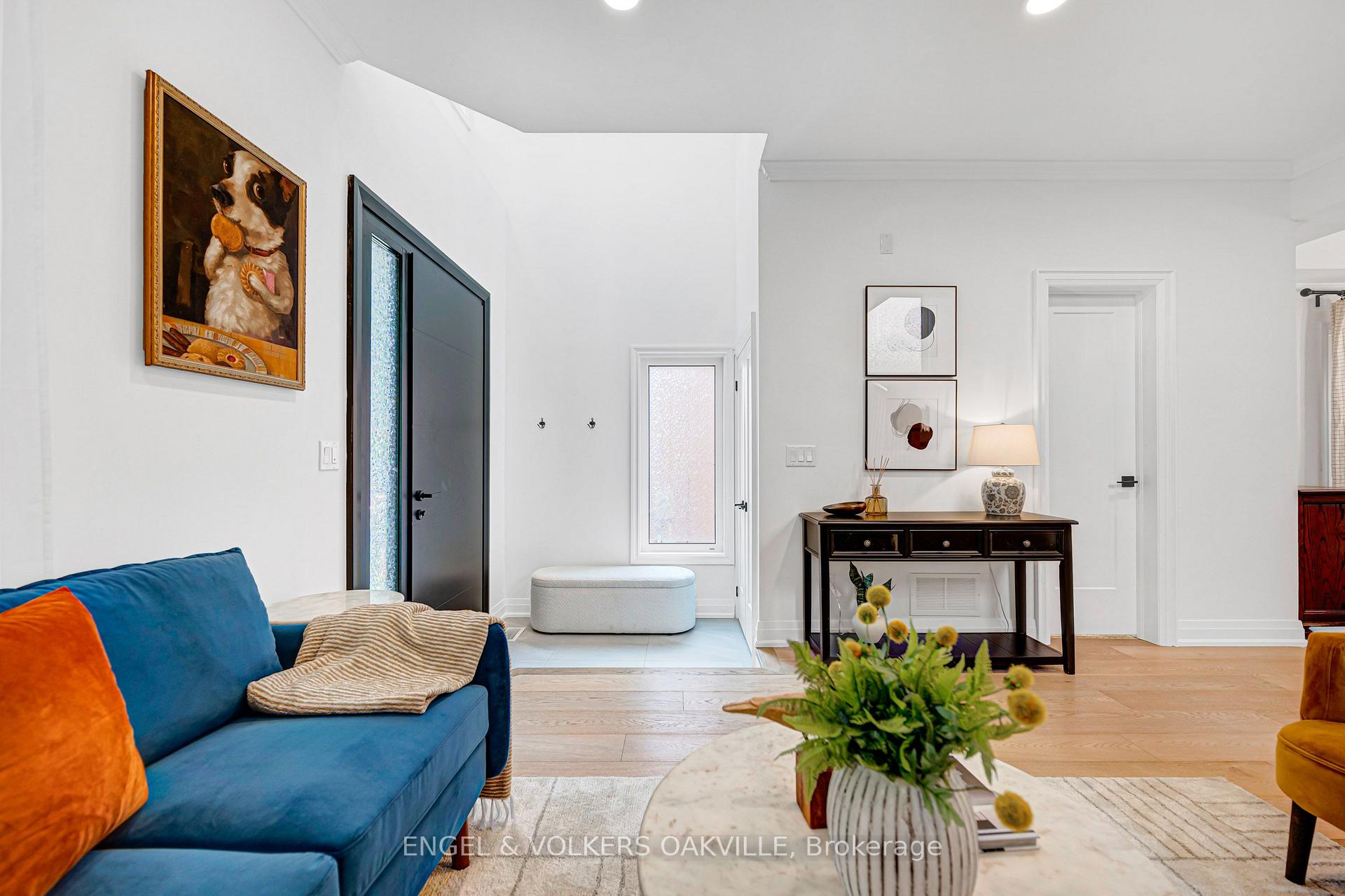 Photo 7 of 2592 Castle Hill Crescent, Oakville, River Oaks — HOMEH