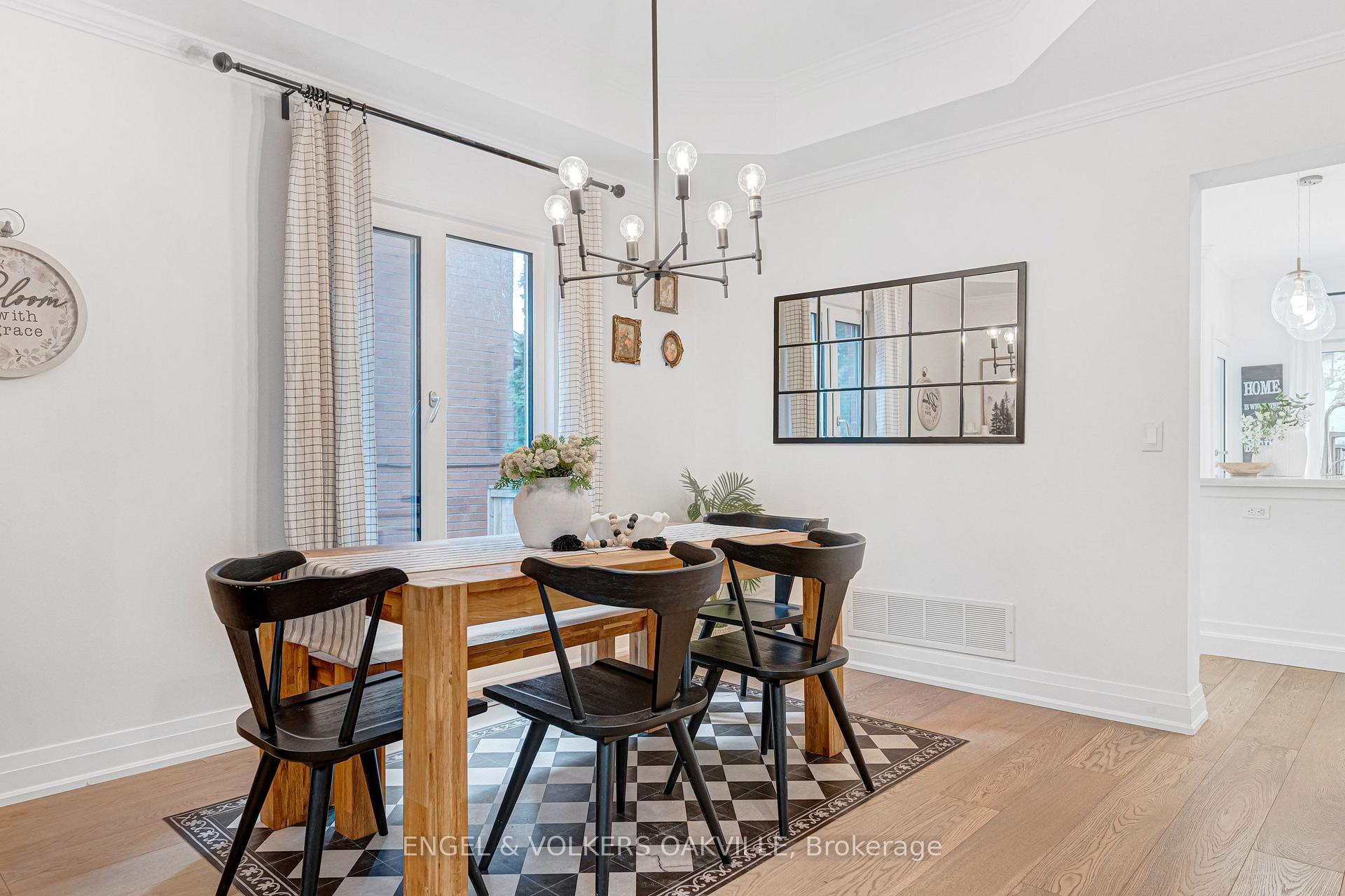 Photo 11 of 2592 Castle Hill Crescent, Oakville, River Oaks — HOMEH