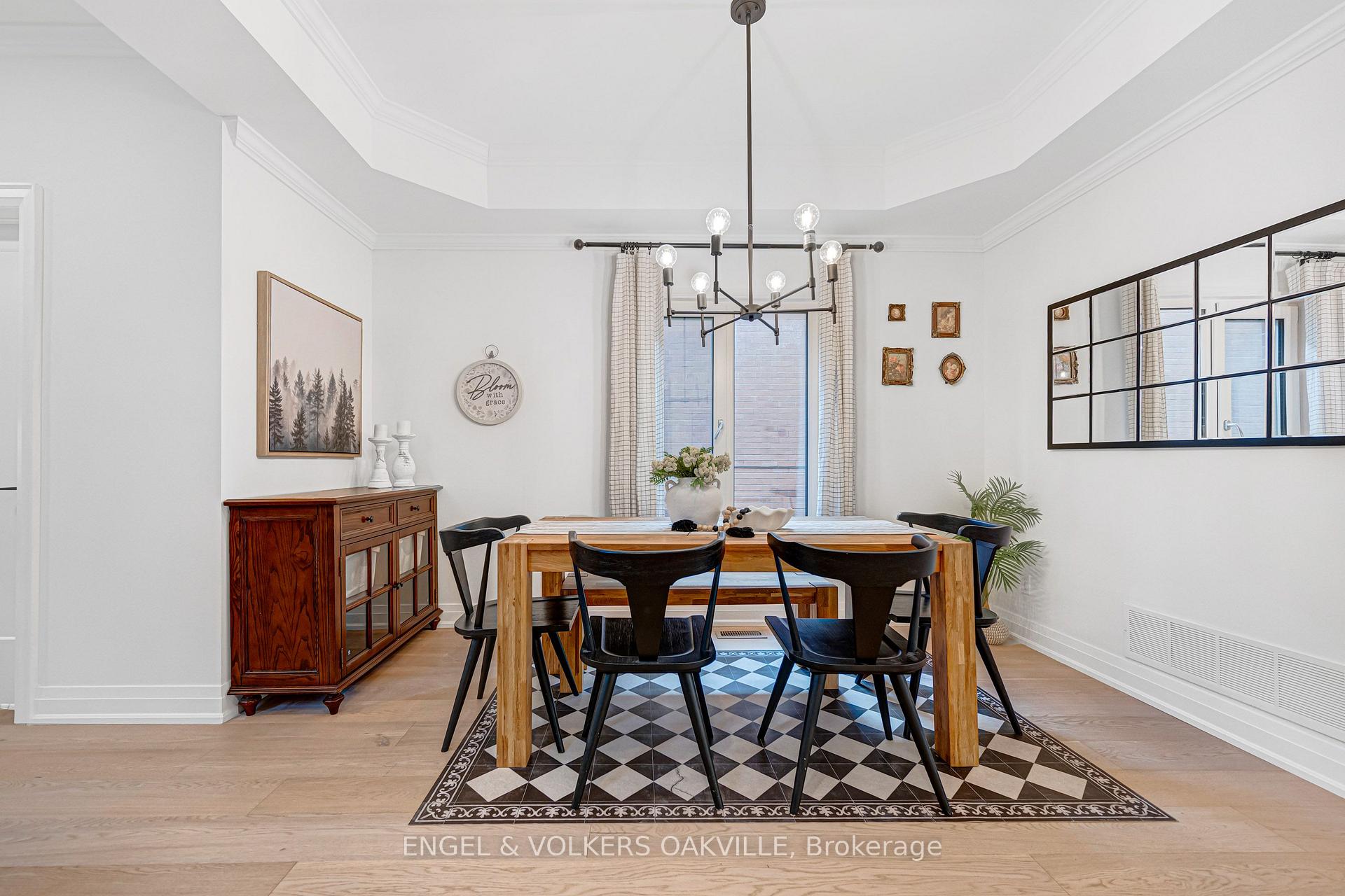 Photo 12 of 2592 Castle Hill Crescent, Oakville, River Oaks — HOMEH