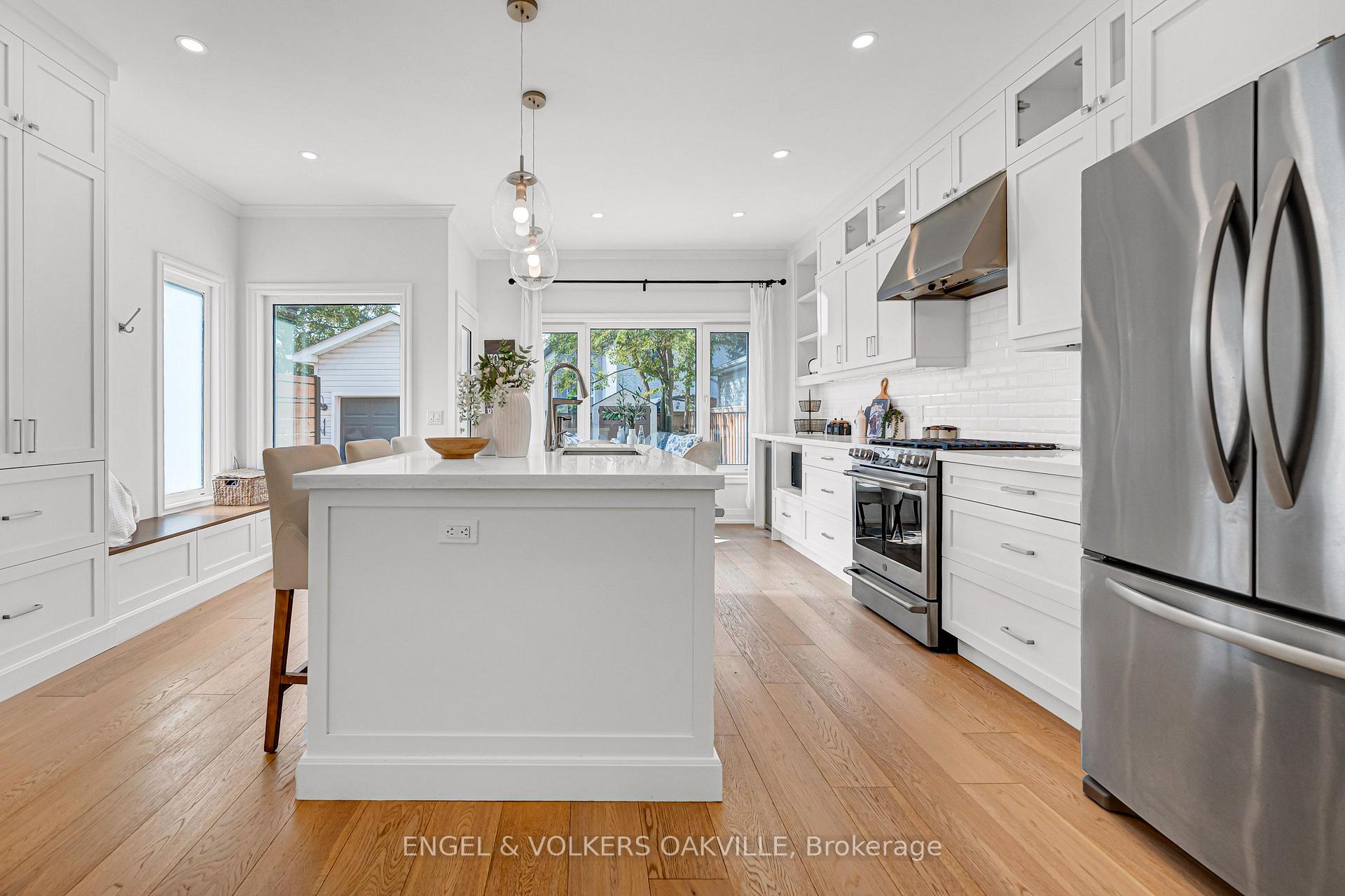 Photo 17 of 2592 Castle Hill Crescent, Oakville, River Oaks — HOMEH