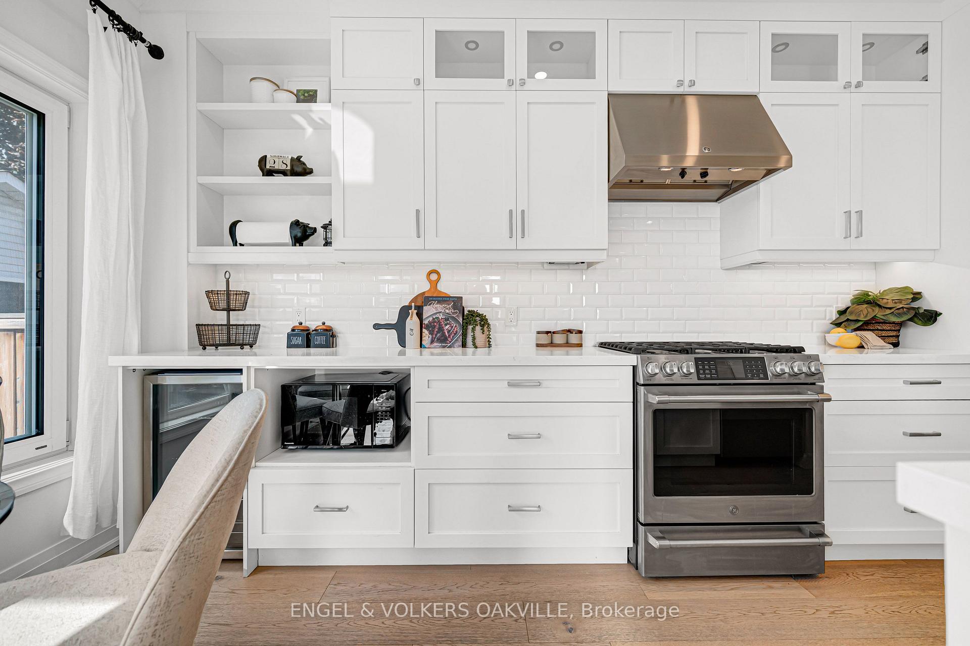 Photo 24 of 2592 Castle Hill Crescent, Oakville, River Oaks — HOMEH