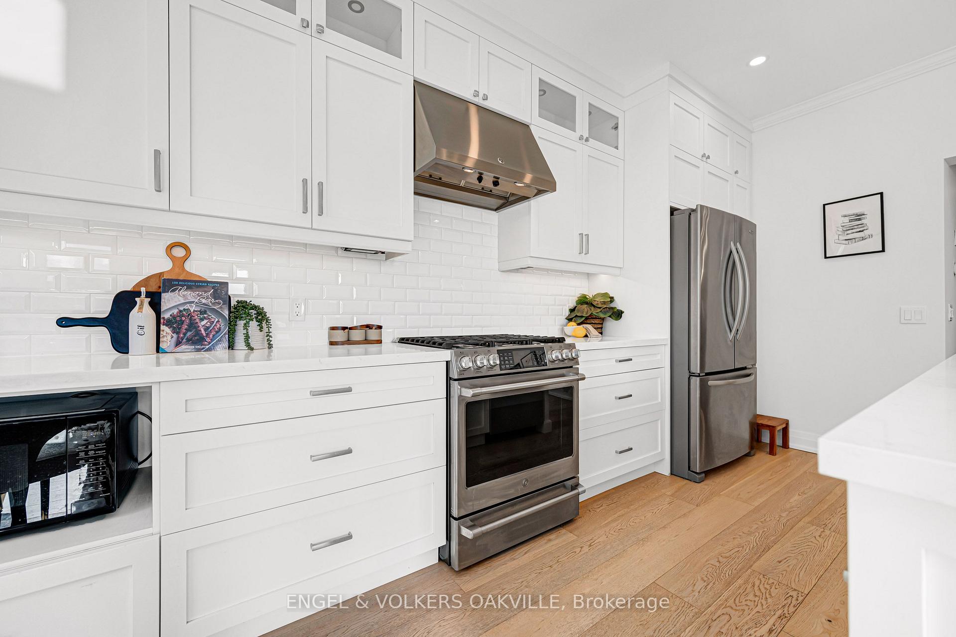 Photo 25 of 2592 Castle Hill Crescent, Oakville, River Oaks — HOMEH