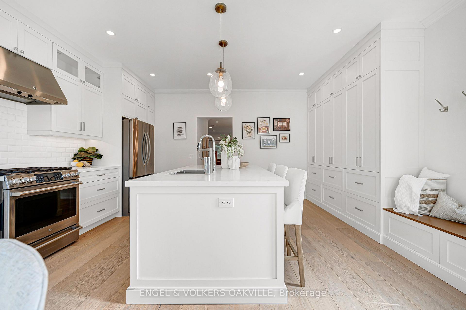 Photo 26 of 2592 Castle Hill Crescent, Oakville, River Oaks — HOMEH