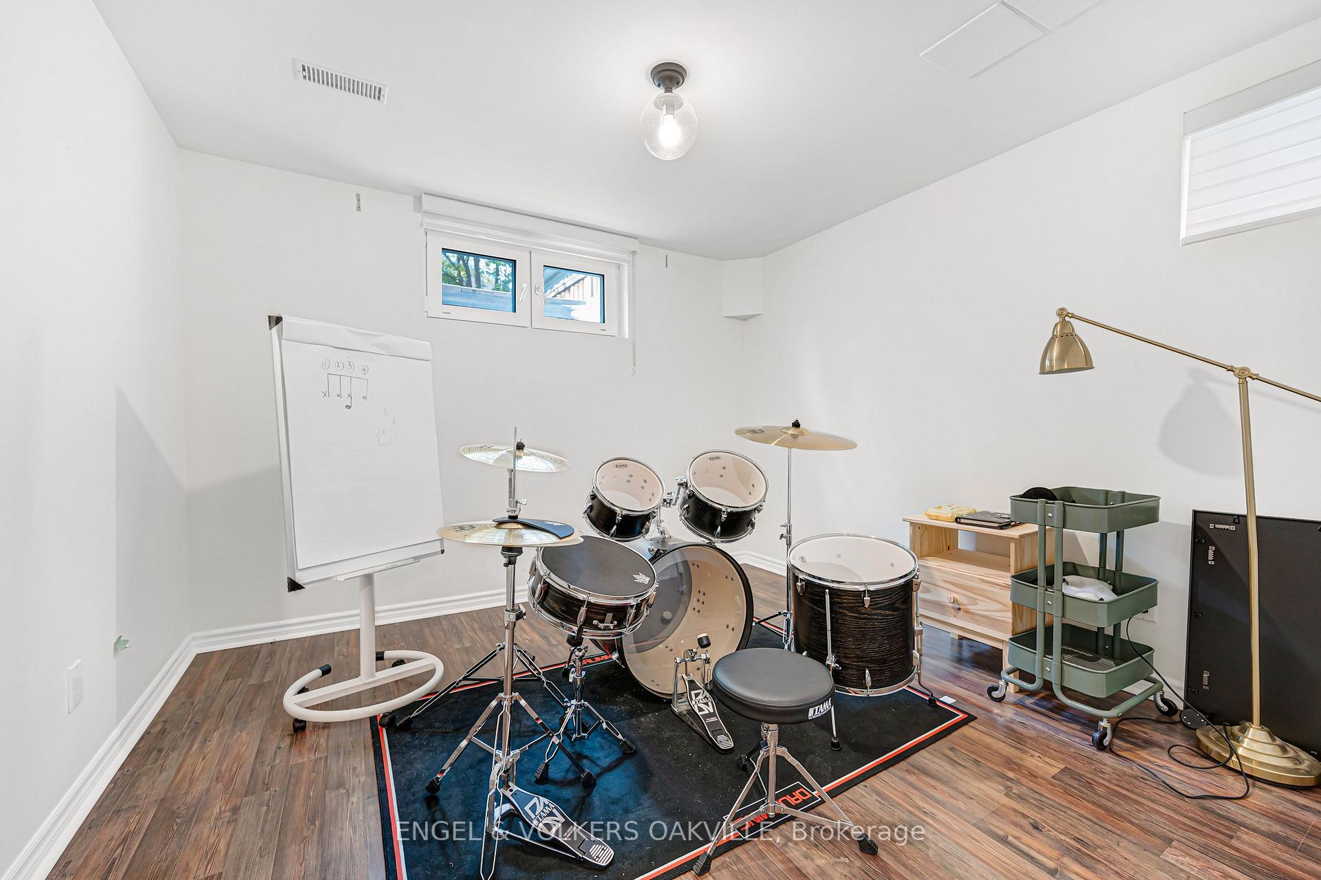 Photo 46 of 2592 Castle Hill Crescent, Oakville, River Oaks — HOMEH