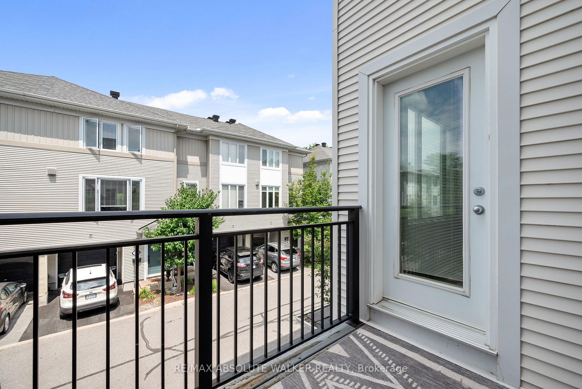 Photo 16 of 65 Songbird Private, Ottawa, Westcliffe Estates — HOMEH