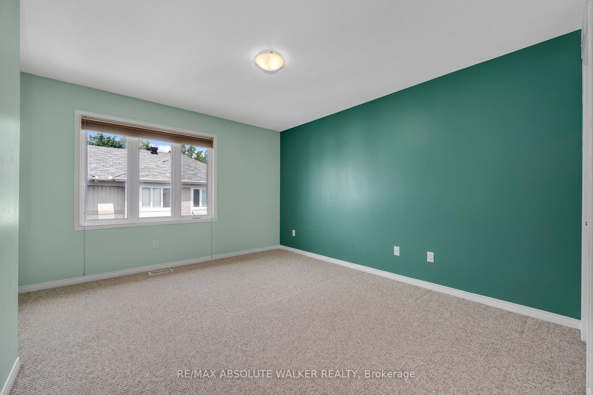 Photo 18 of 65 Songbird Private, Ottawa, Westcliffe Estates — HOMEH