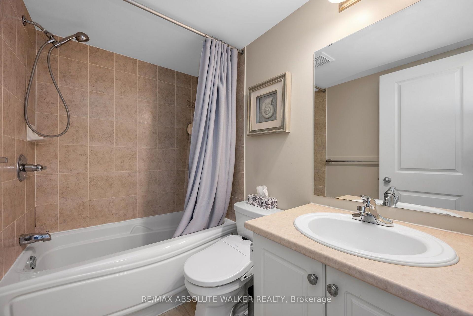 Photo 23 of 65 Songbird Private, Ottawa, Westcliffe Estates — HOMEH