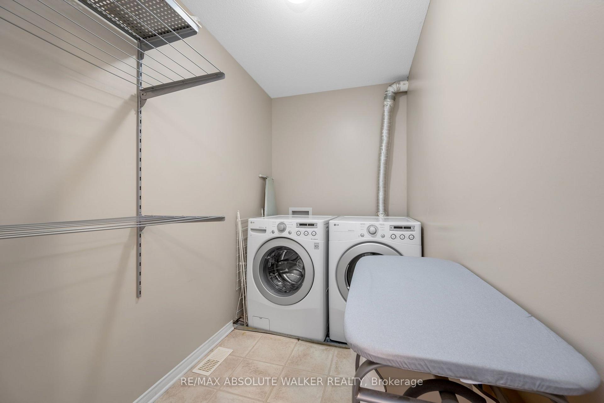 Photo 24 of 65 Songbird Private, Ottawa, Westcliffe Estates — HOMEH