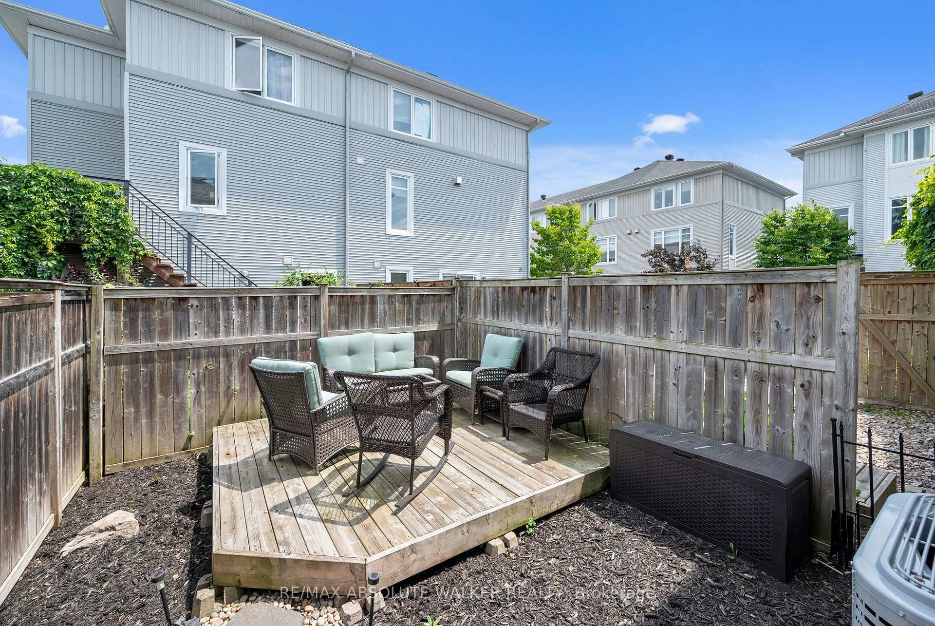 Photo 26 of 65 Songbird Private, Ottawa, Westcliffe Estates — HOMEH