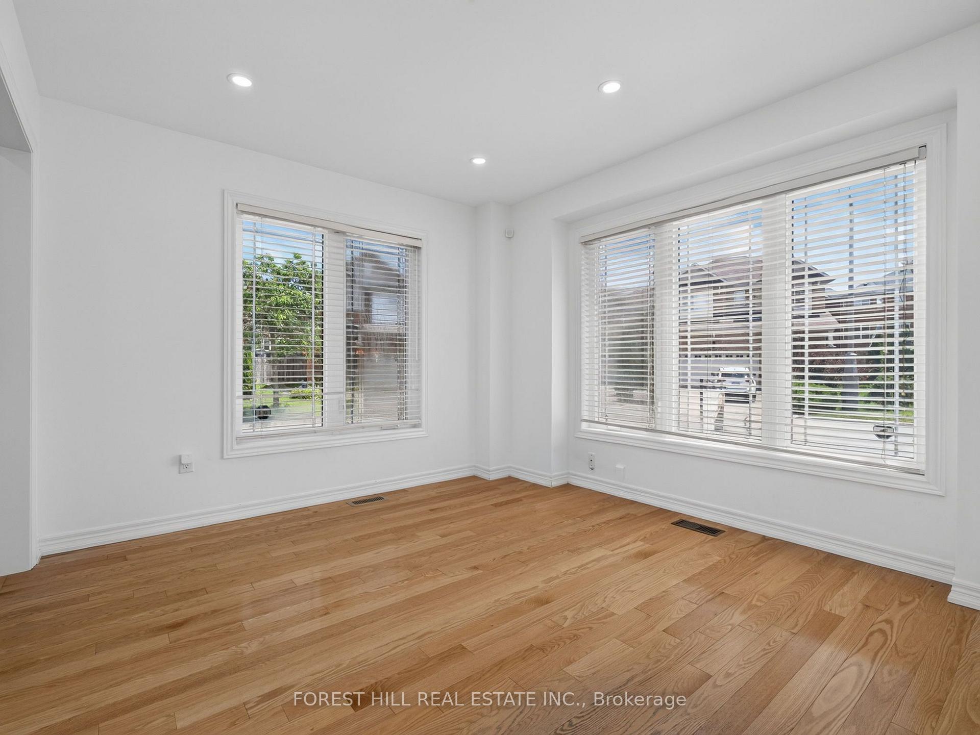 Photo 5 of 95 Stoyell Drive, Richmond Hill, Jefferson — HOMEH